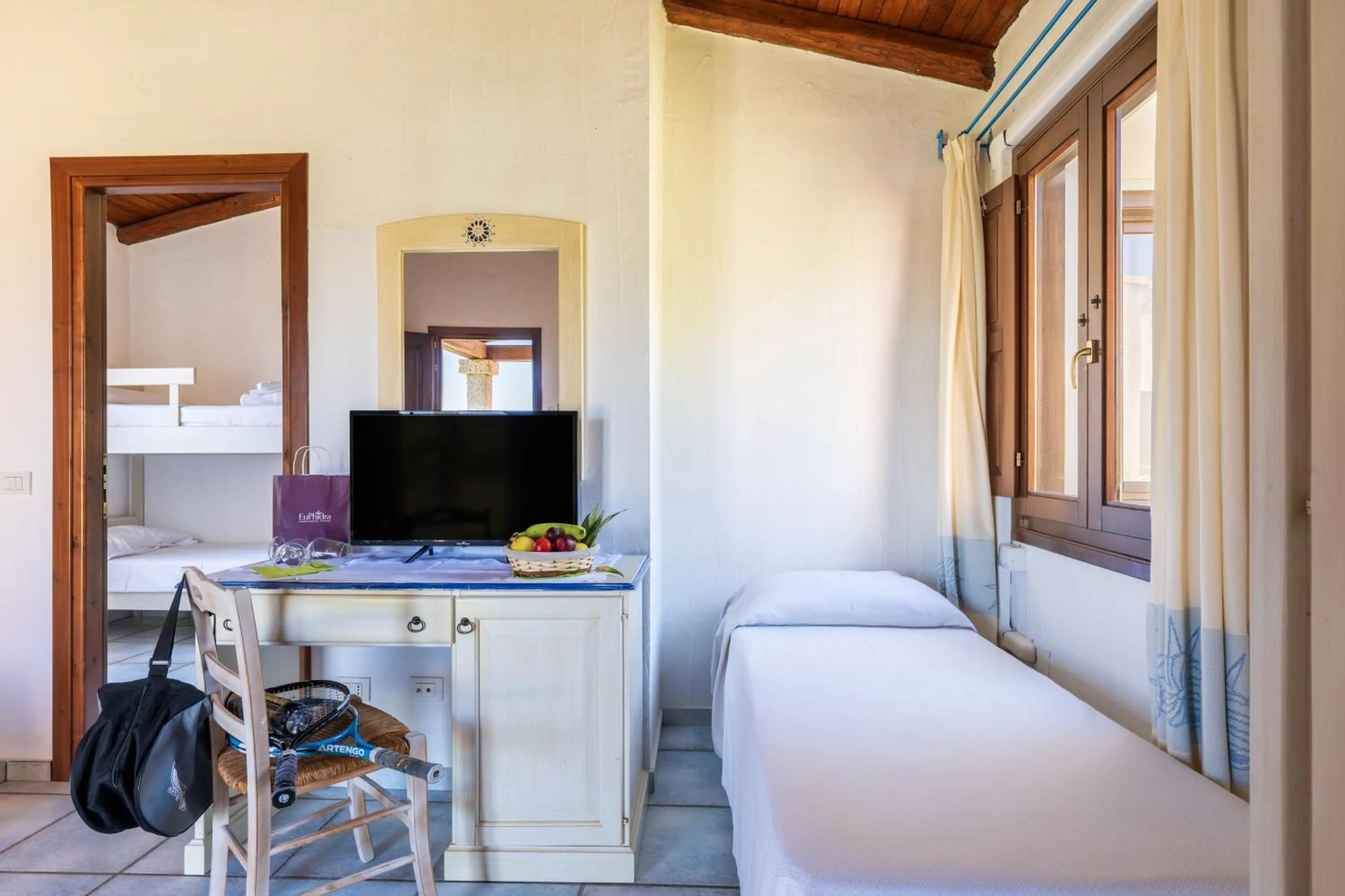 Bedroom, Bed in Li Suari Club Village