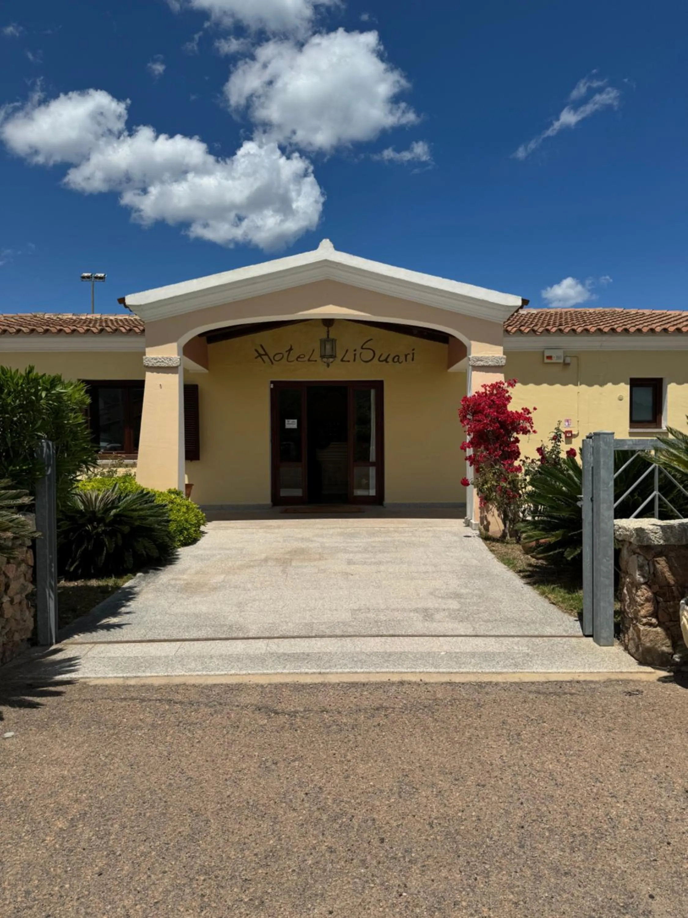 Lobby or reception in Li Suari Club Village