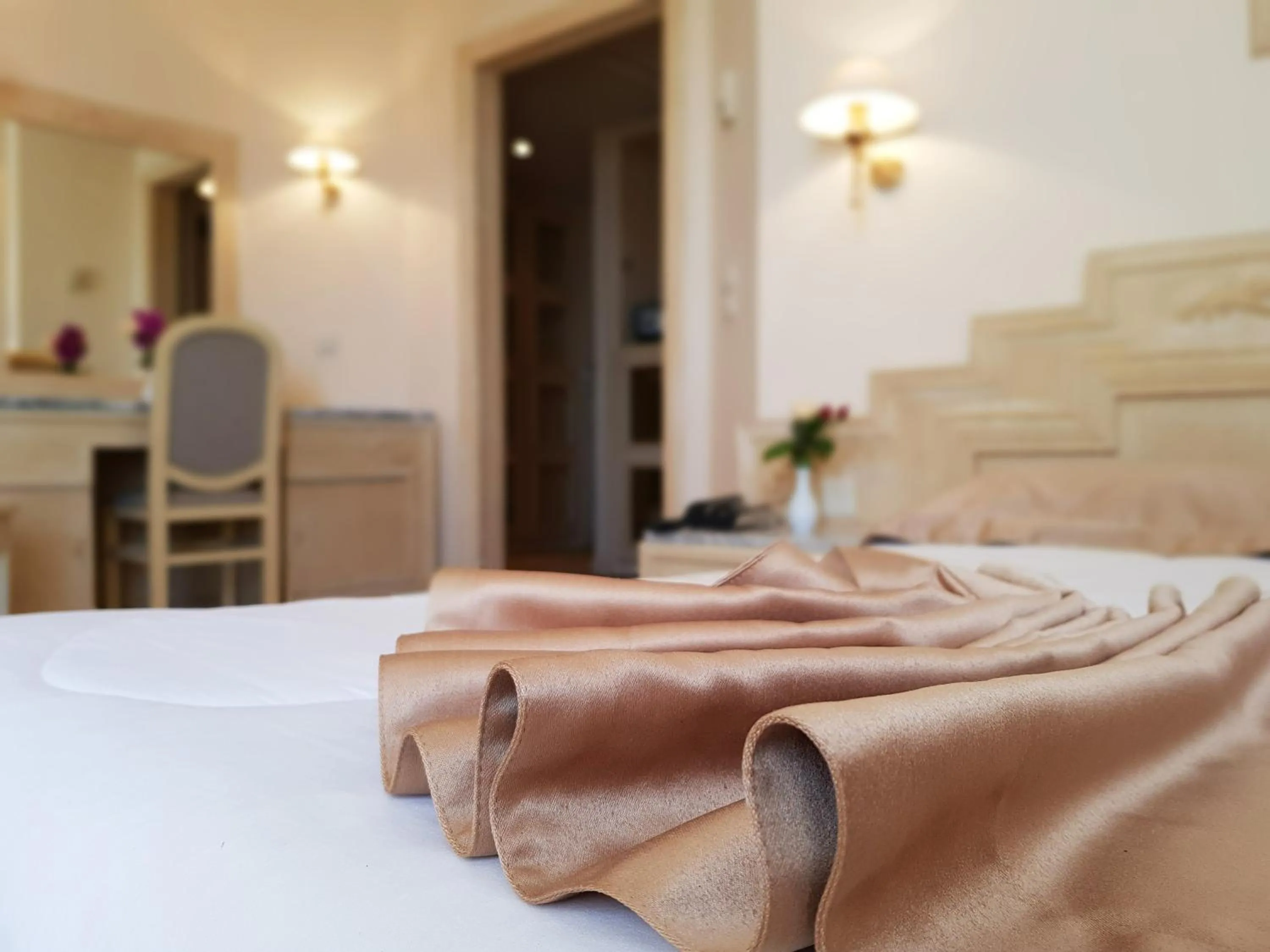 Bed in L'Orient Palace Resort and Spa