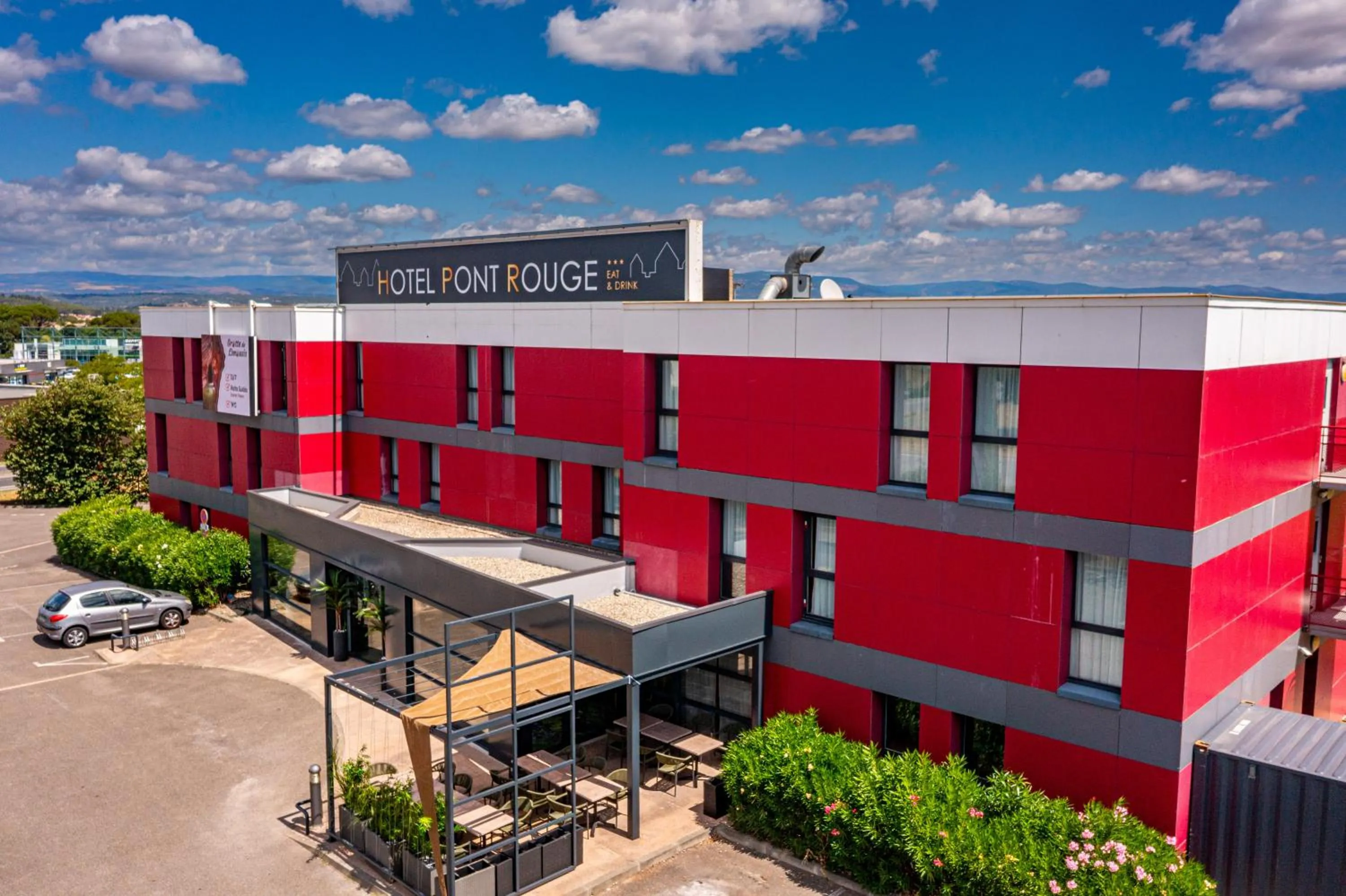 Property building in Hôtel Pont Rouge , Carcassonne