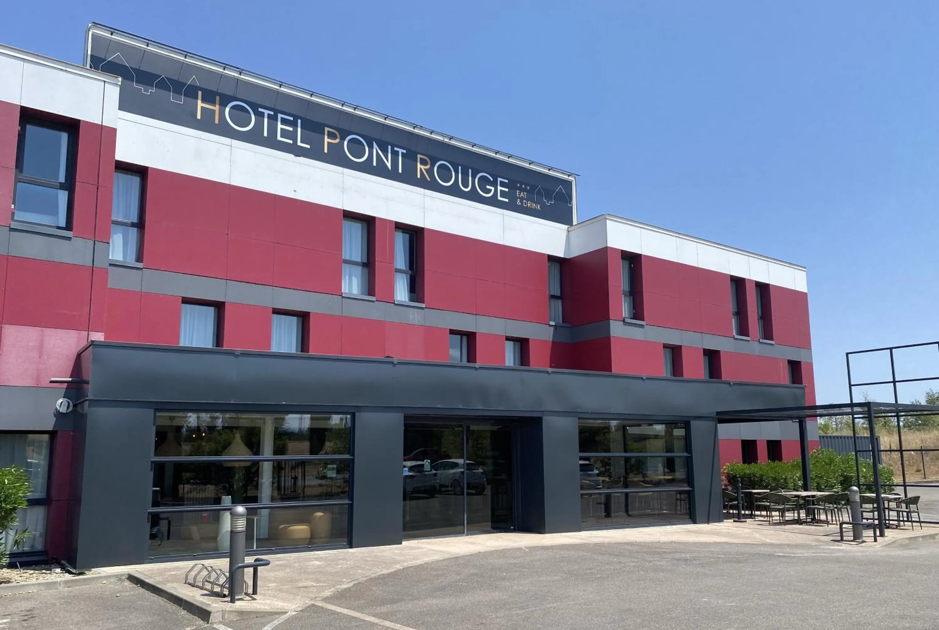 Property building in Hôtel Pont Rouge , Carcassonne