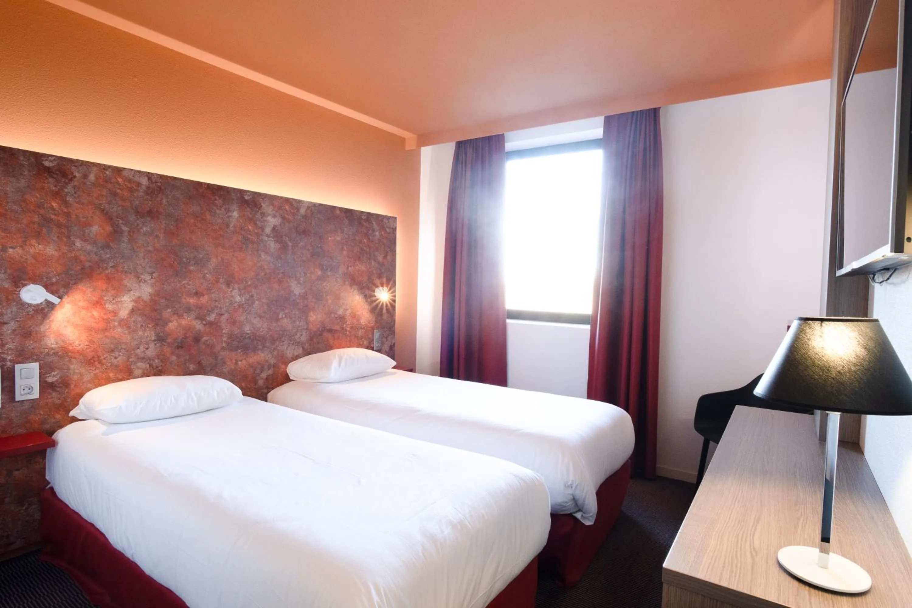 Bed in ibis Styles Toulouse Cite Espace