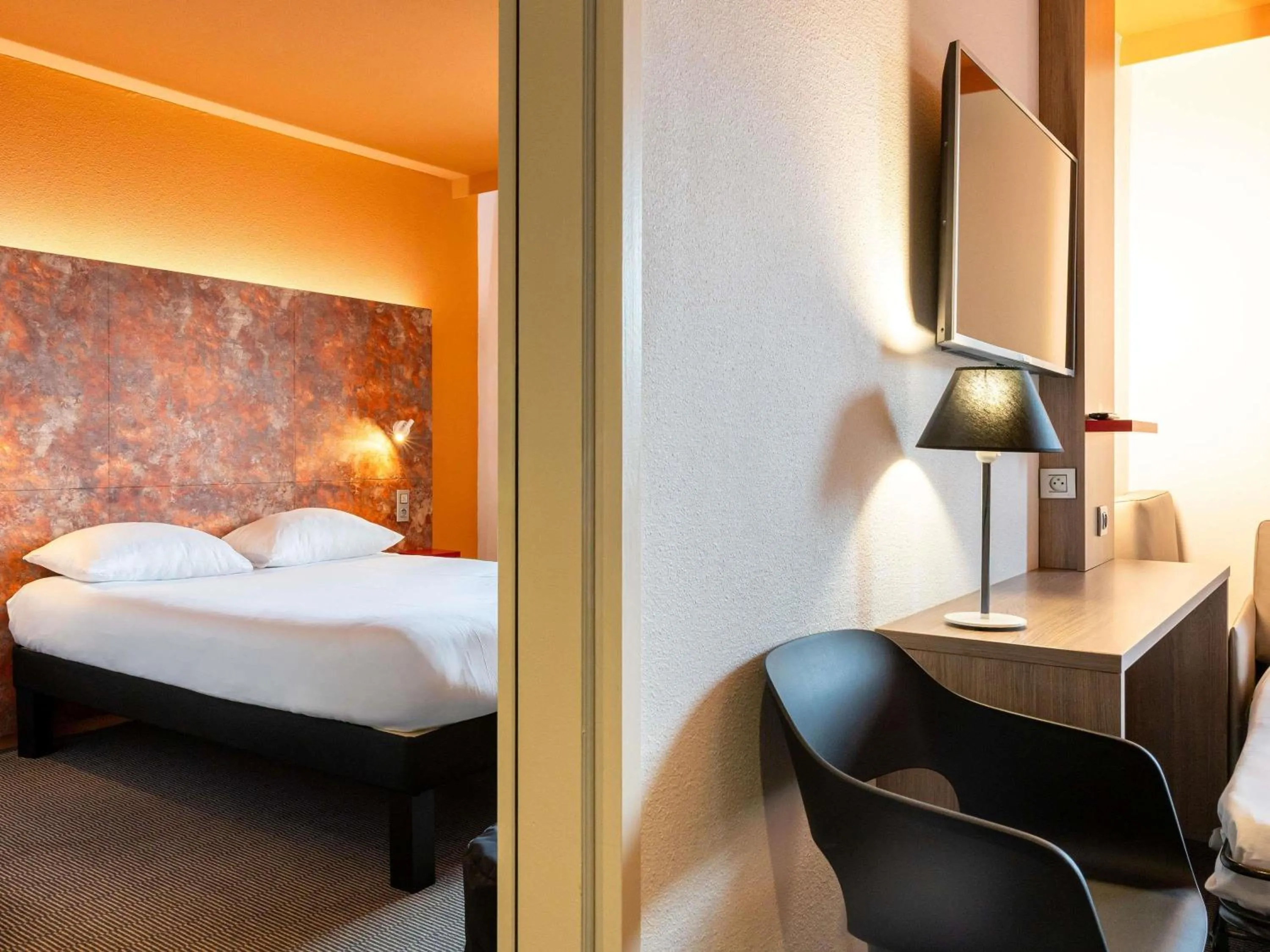 Bedroom, Bed in ibis Styles Toulouse Cite Espace