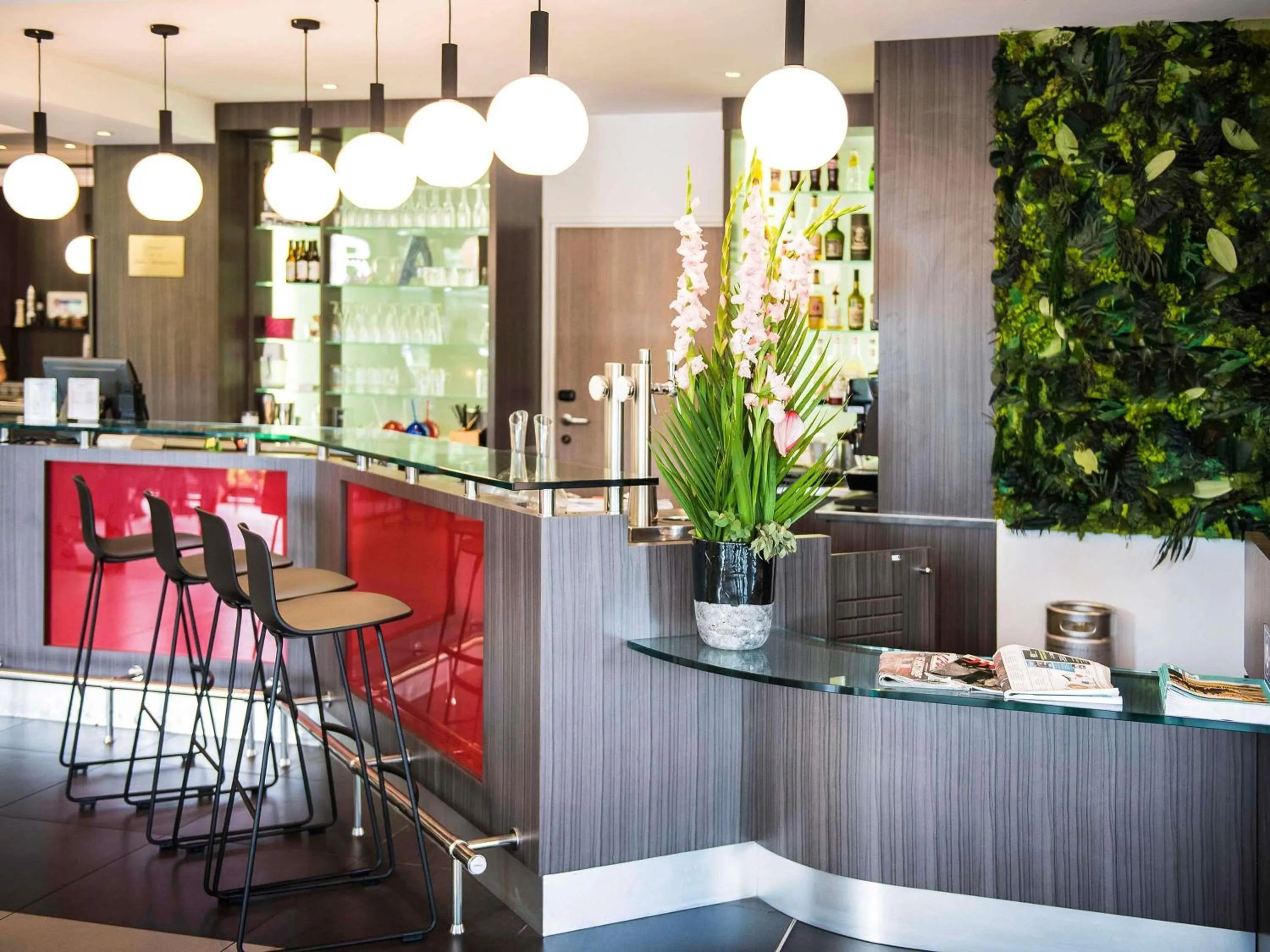 Lounge or bar in ibis Styles Toulouse Cite Espace