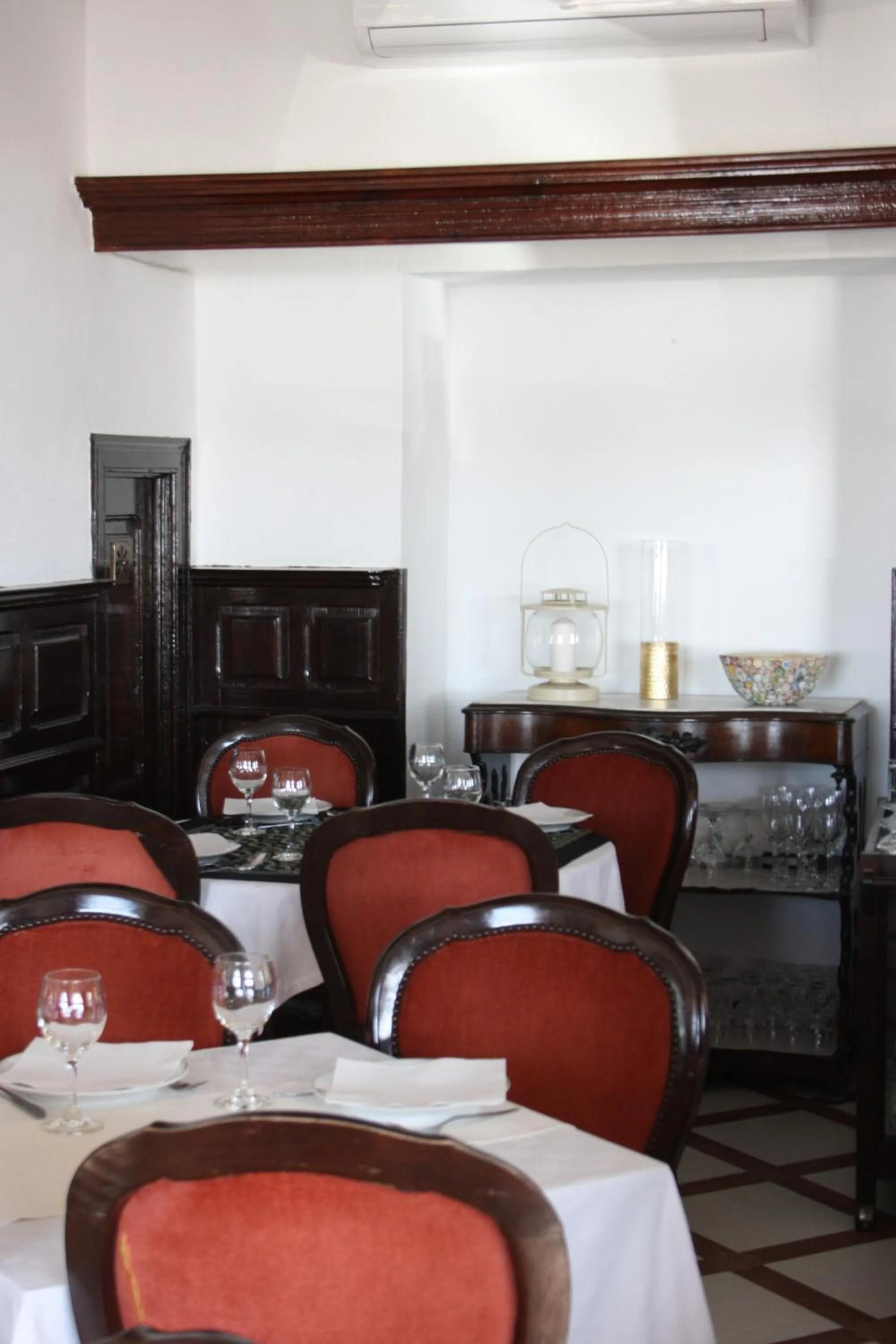 Restaurant/places to eat in Hotel Ribamar