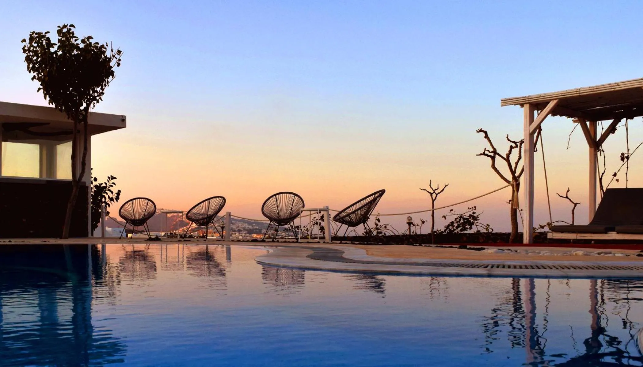 Swimming pool in Santorini Mesotopos