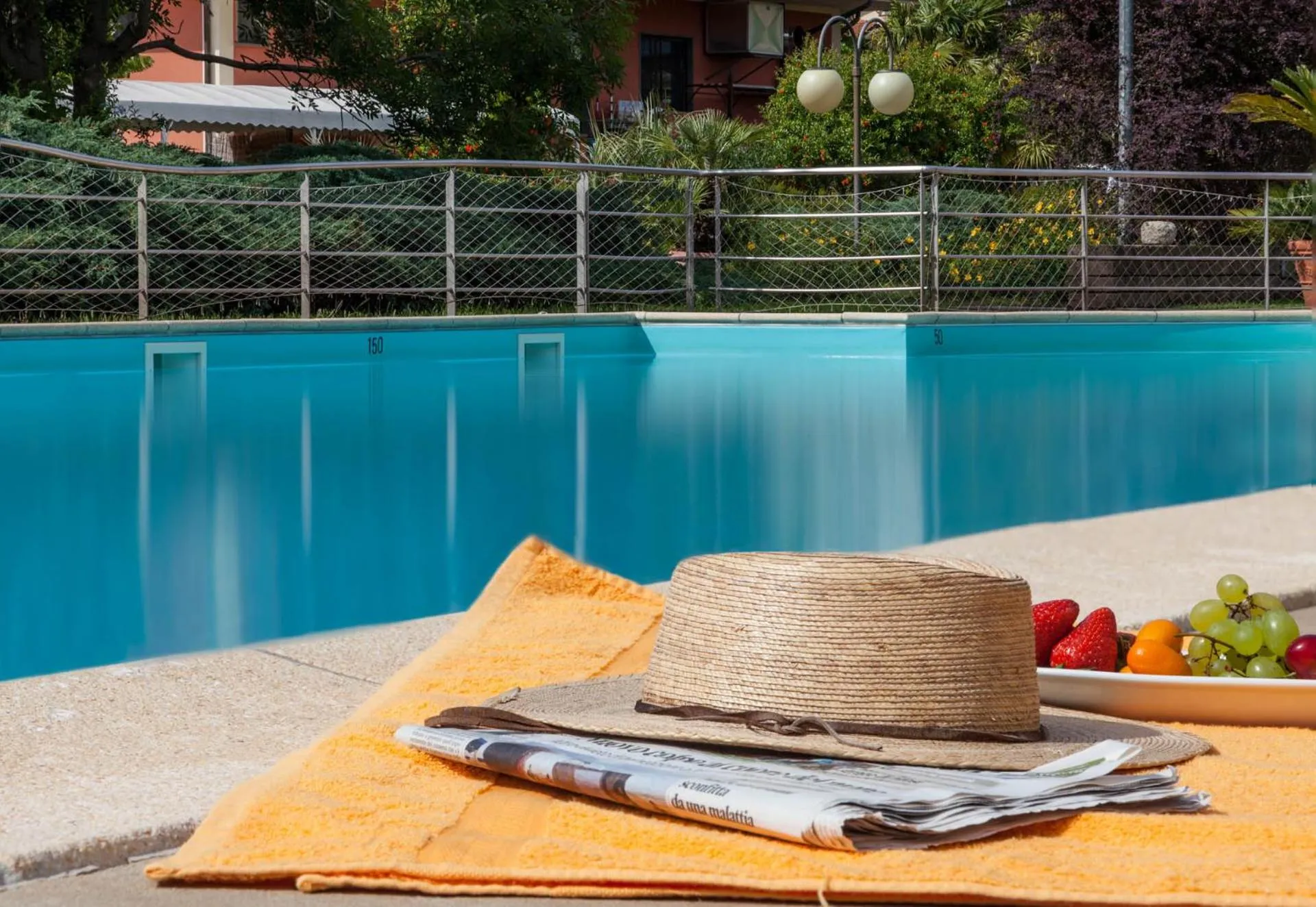 Swimming pool in Hotel Le Rotonde