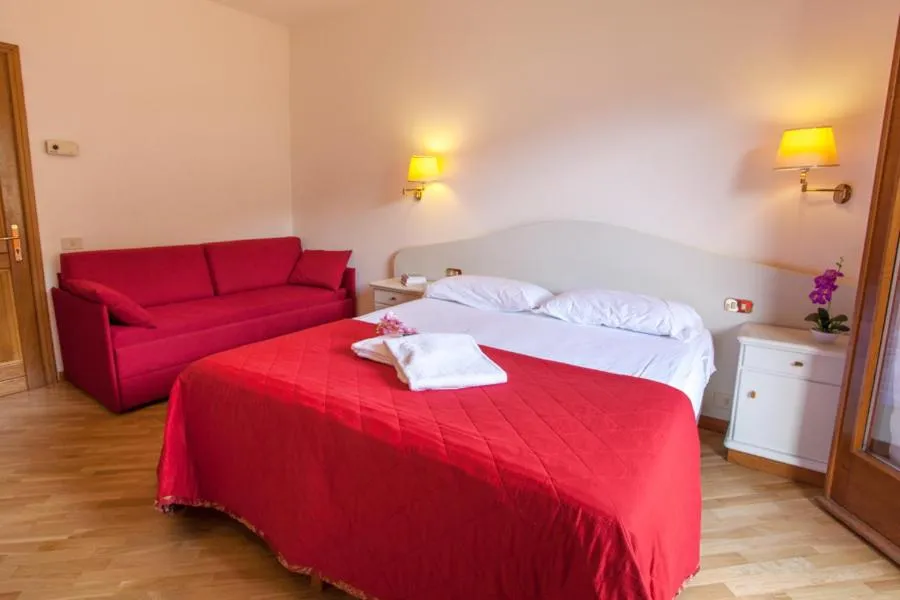 bunk bed, Bed in Hotel Le Rotonde