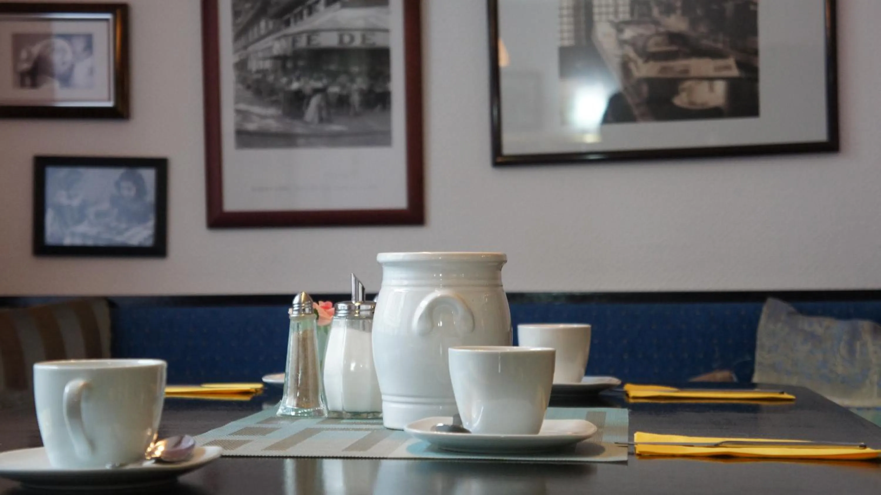 Restaurant/places to eat in Hotel Jägerhof