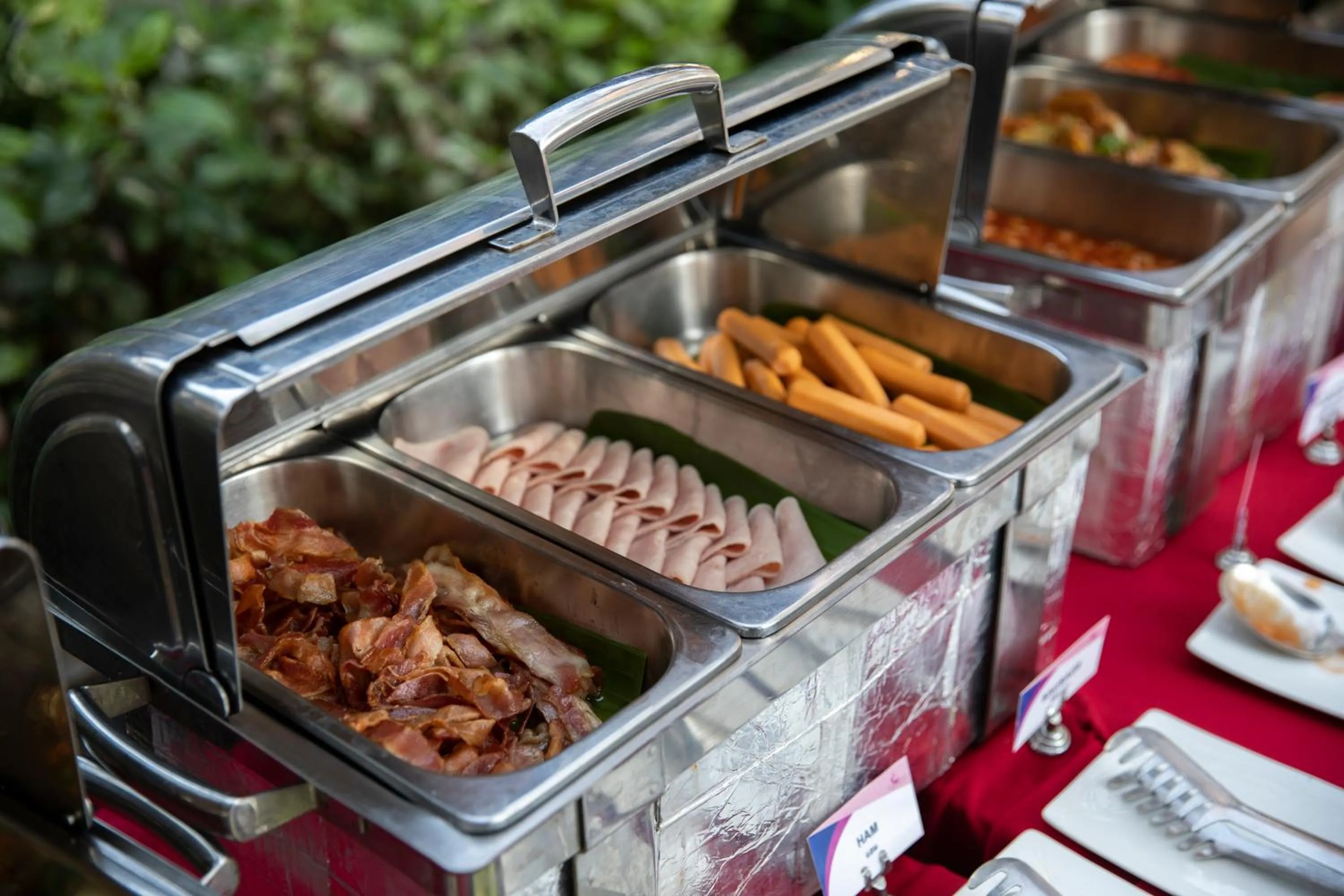 Food in Samed Pavilion Resort