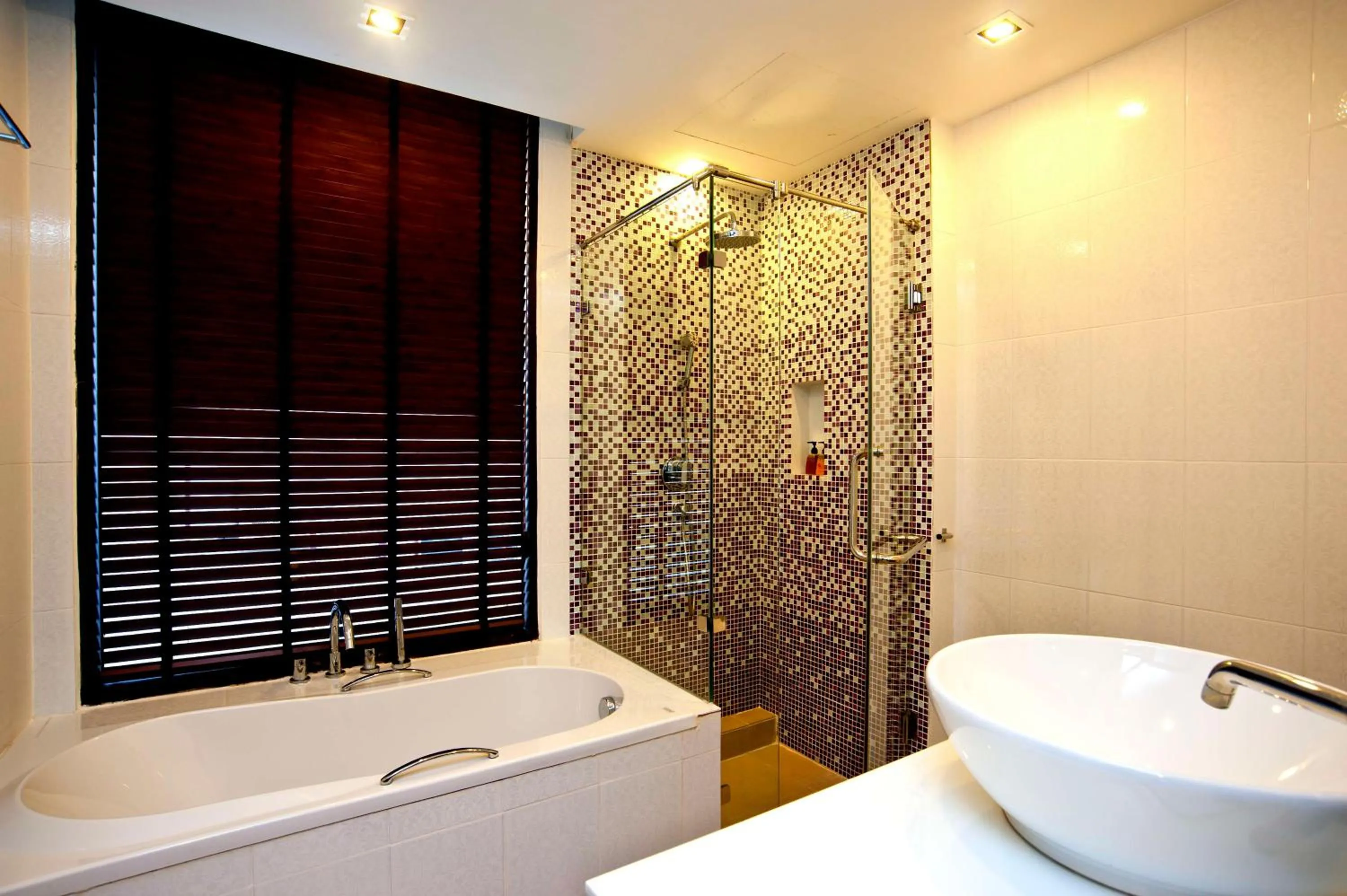 Bathroom in Samed Pavilion Resort
