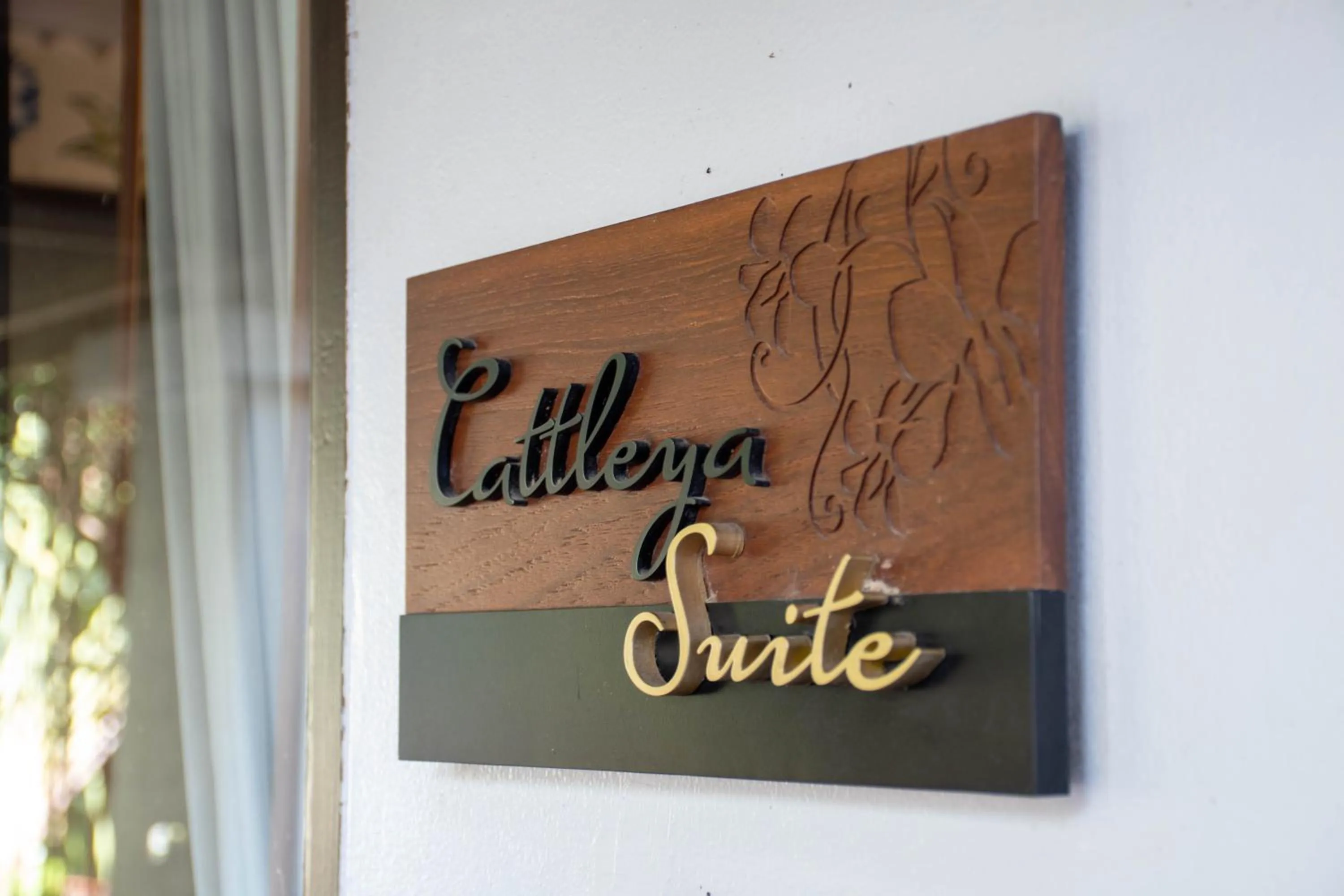 Logo/Certificate/Sign in Samed Pavilion Resort