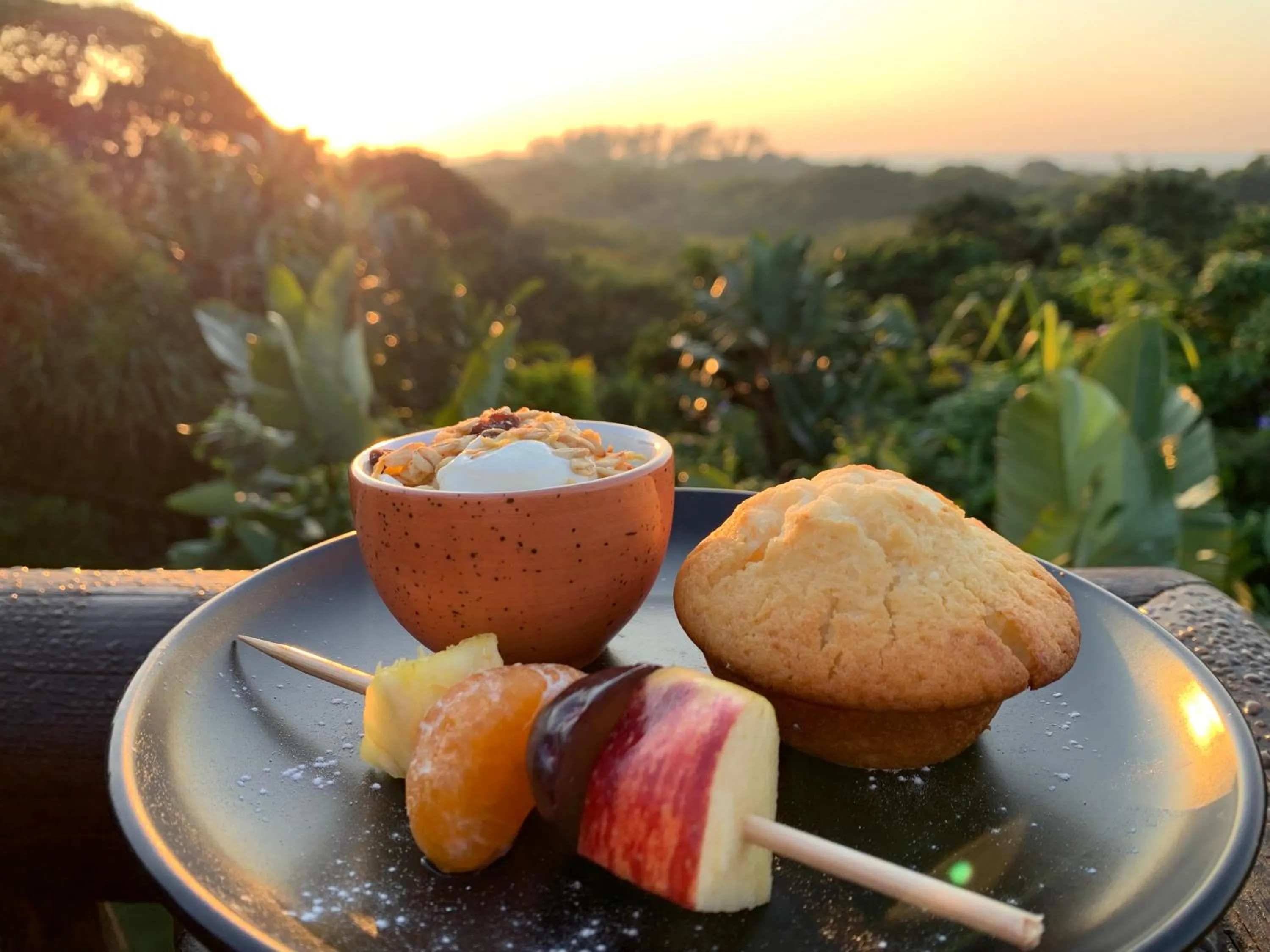 Breakfast in Ndiza Lodge and Cabanas