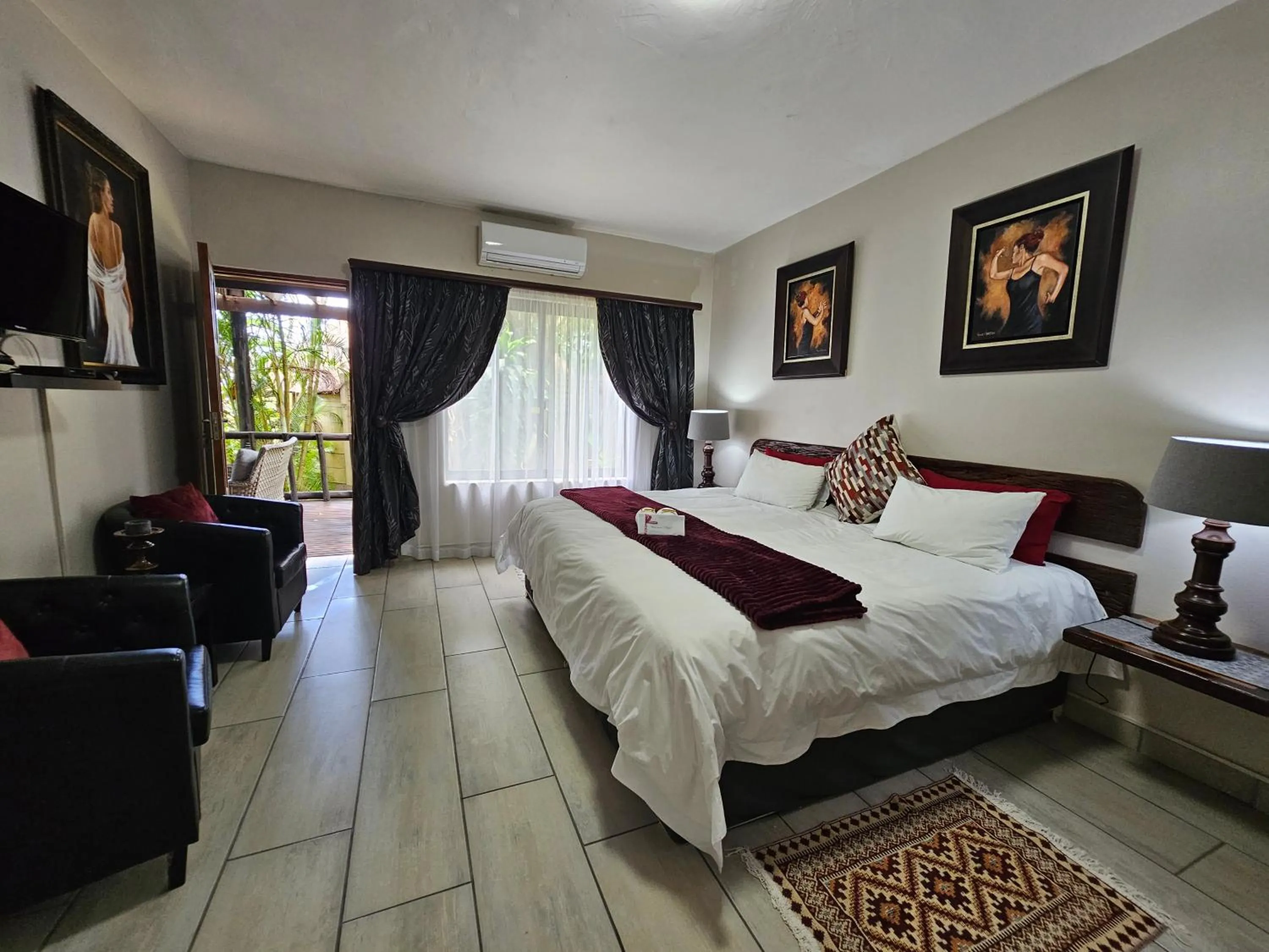 Bed in Ndiza Lodge and Cabanas