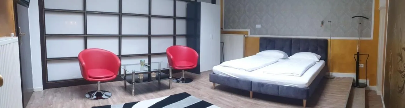 Bedroom, Bed in Hotel Glockengasse