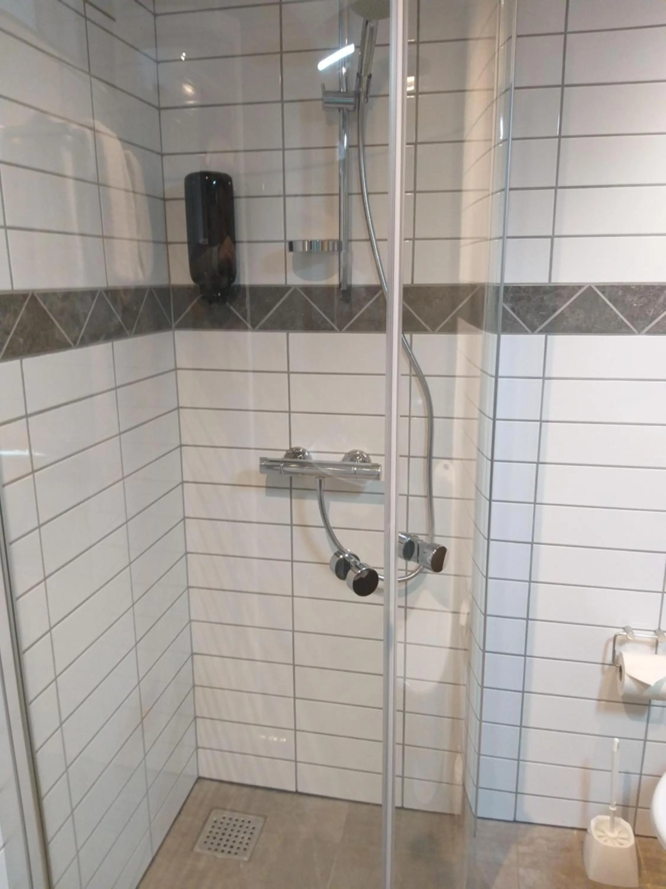 Shower in Billum Kro