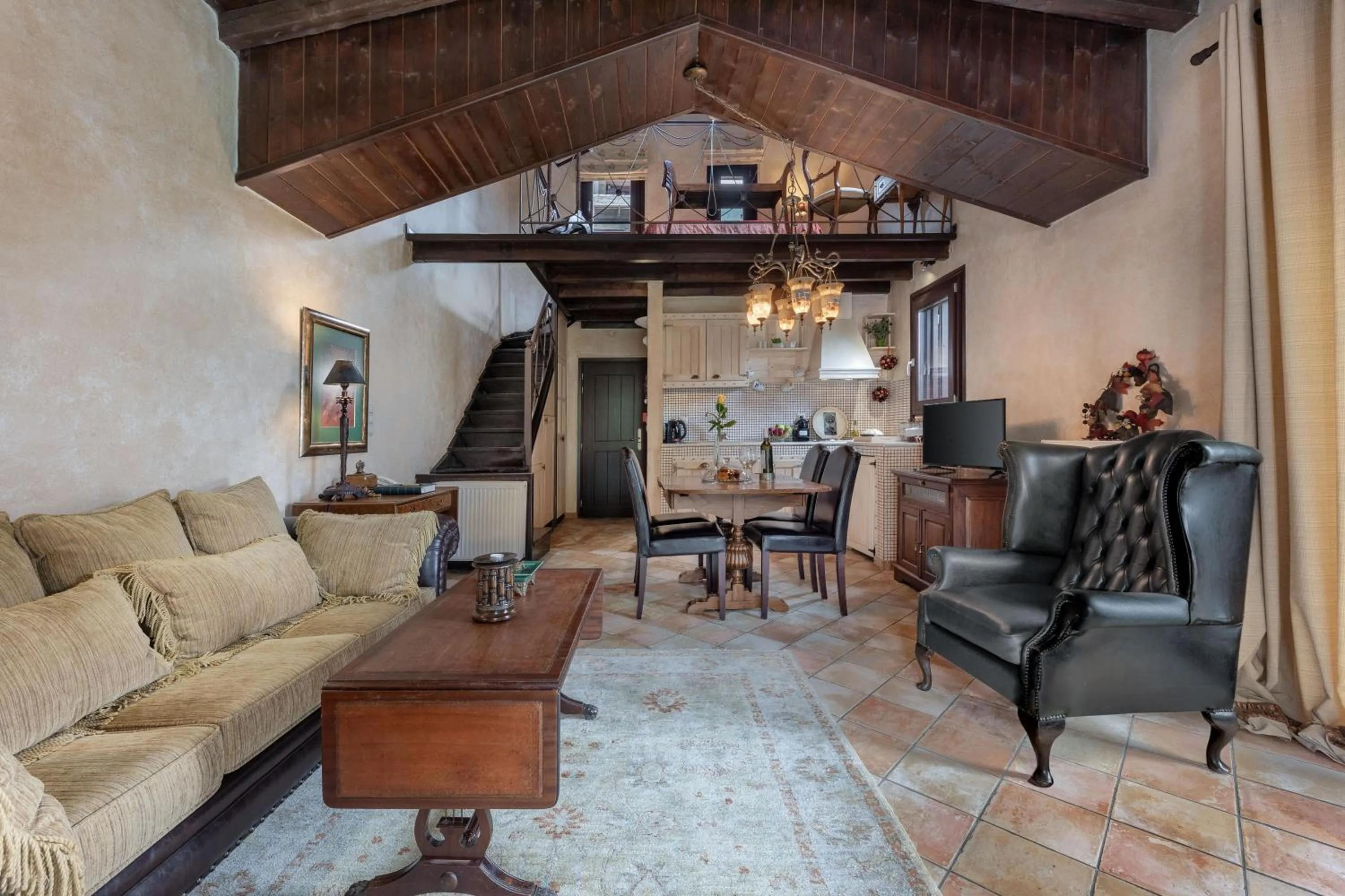 TV and multimedia in Ostra Menalon Luxury Suites