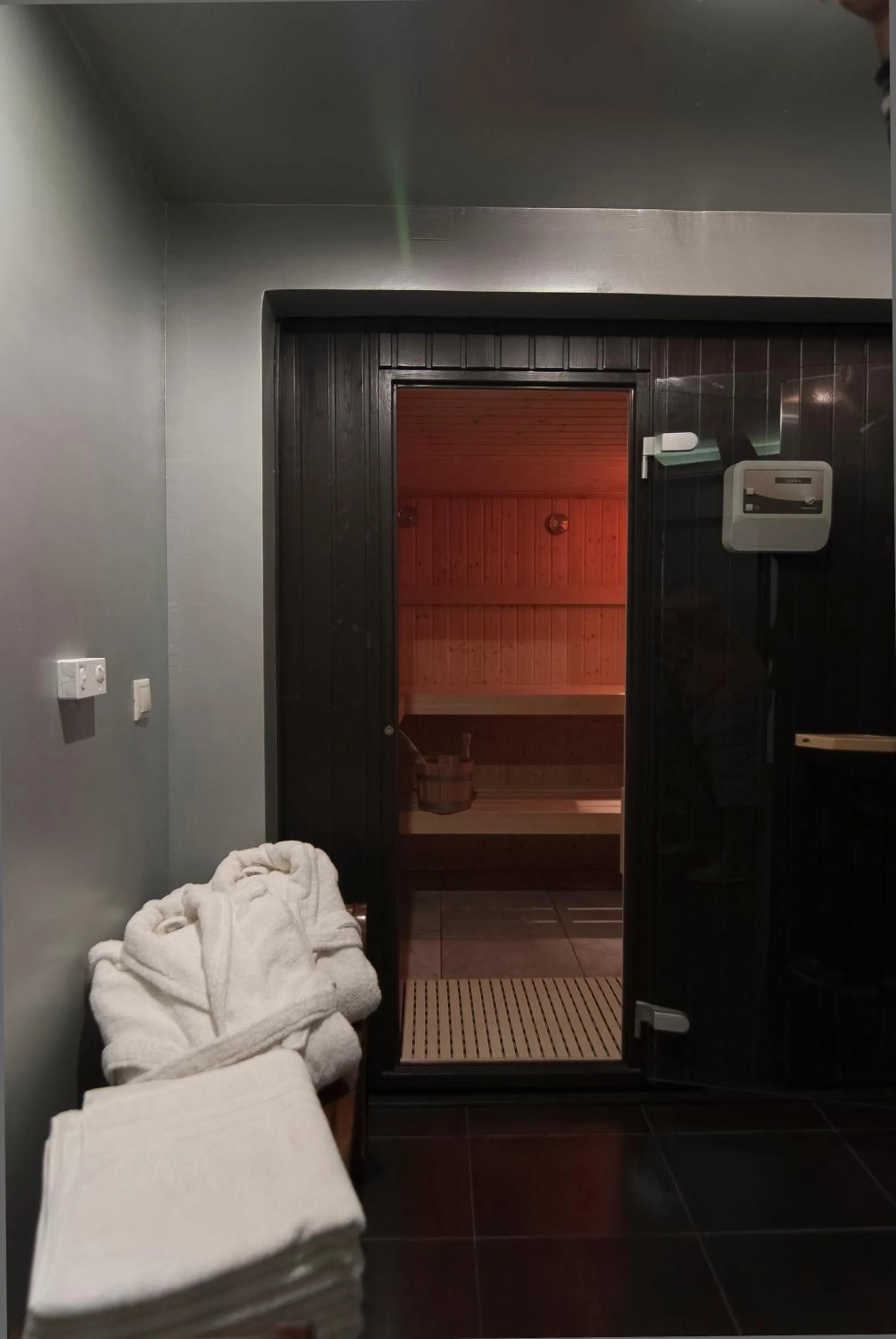 Sauna in Ostra Menalon Luxury Suites