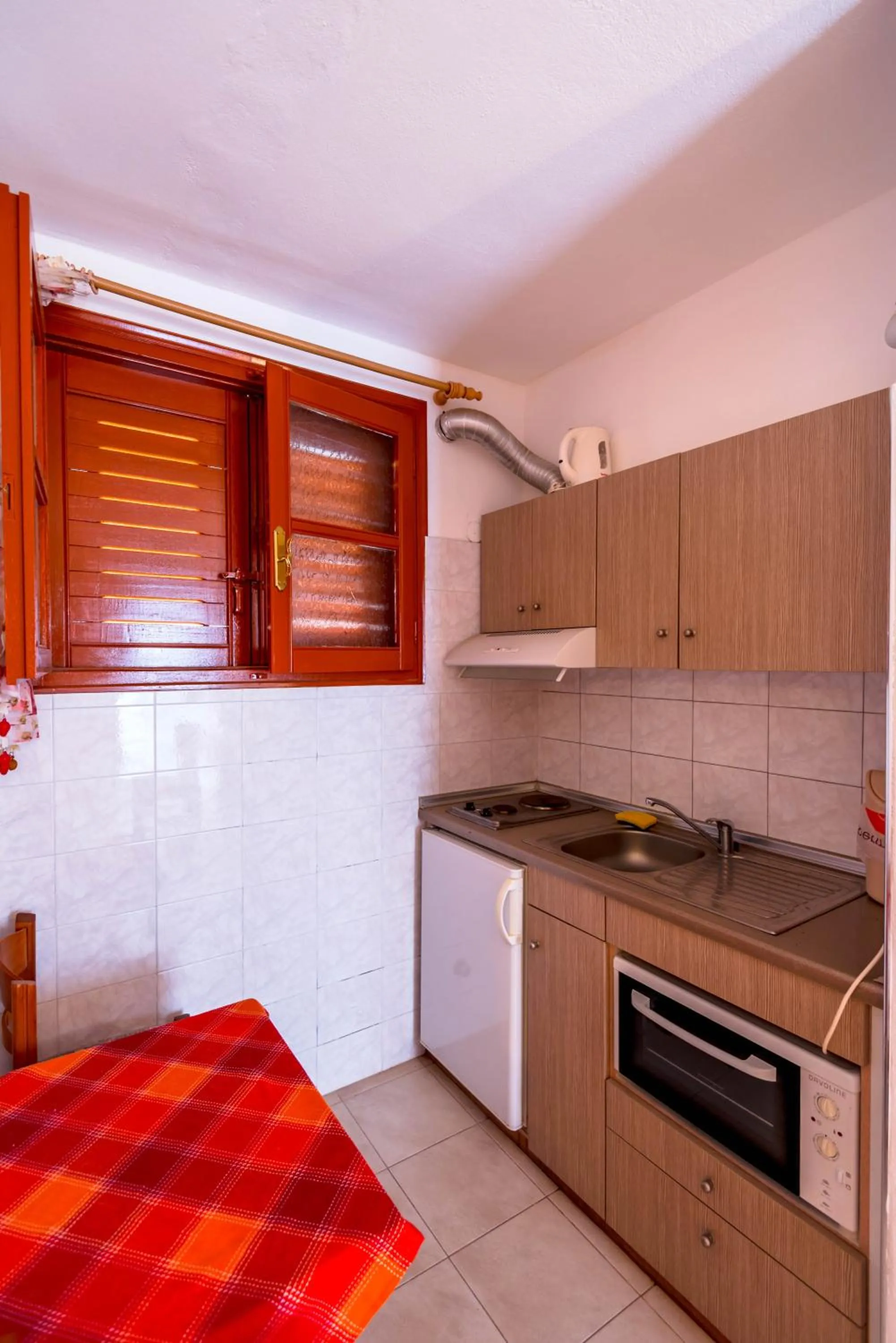 Kitchen or kitchenette in Balaskas Hotel