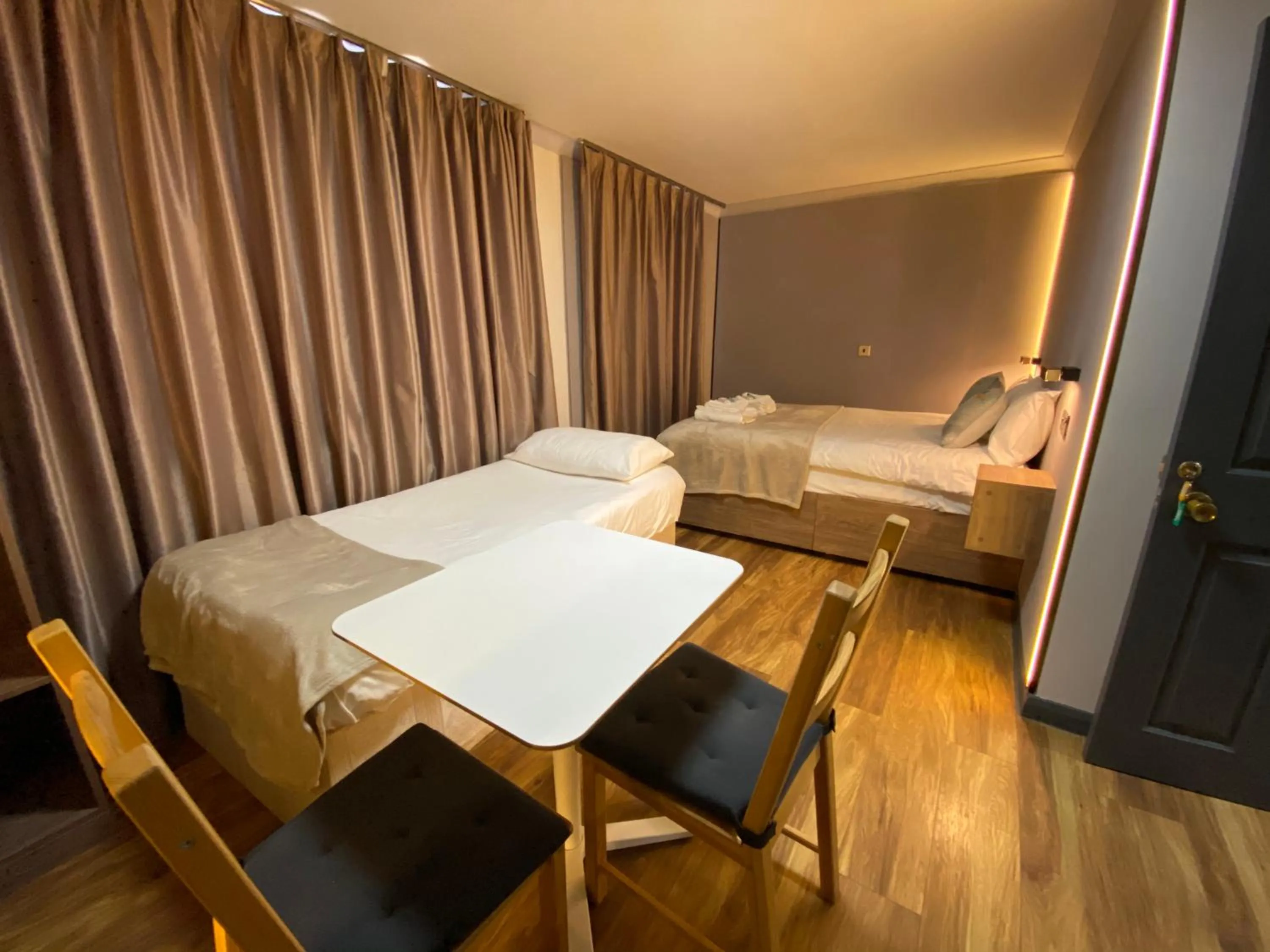 Bed in Hollybush Guest House