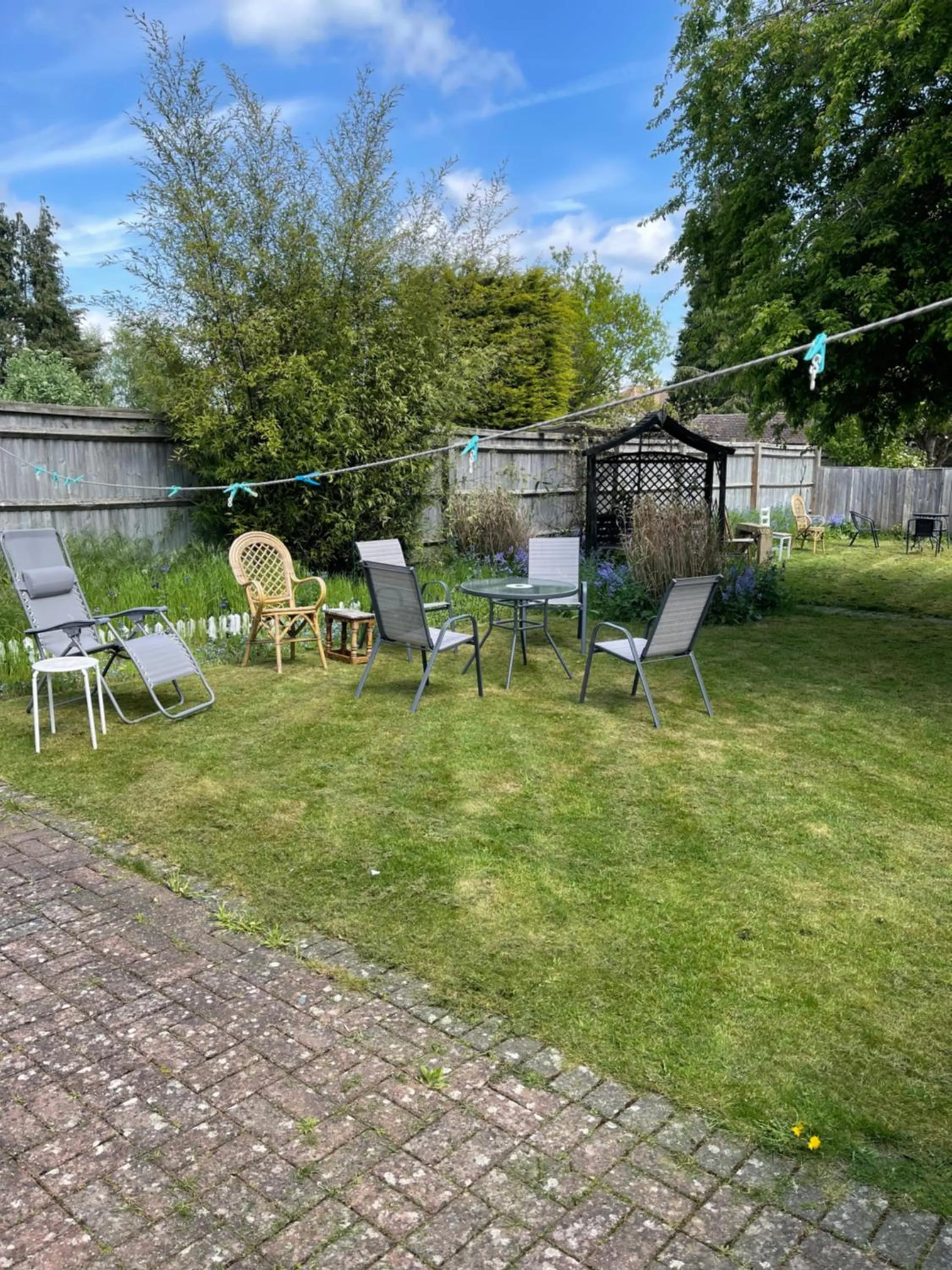 Patio in Hollybush Guest House