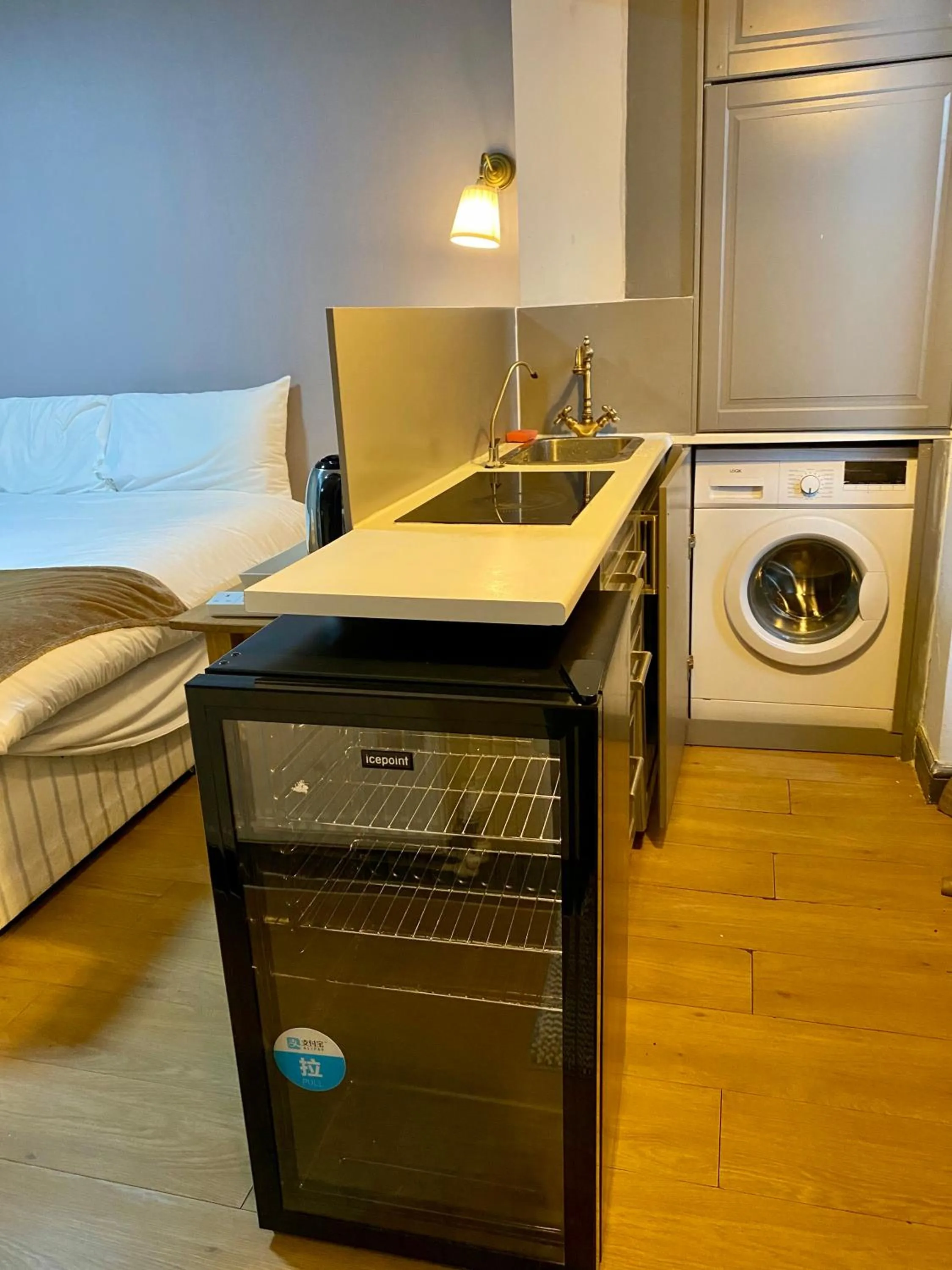 Bed in Hollybush Guest House