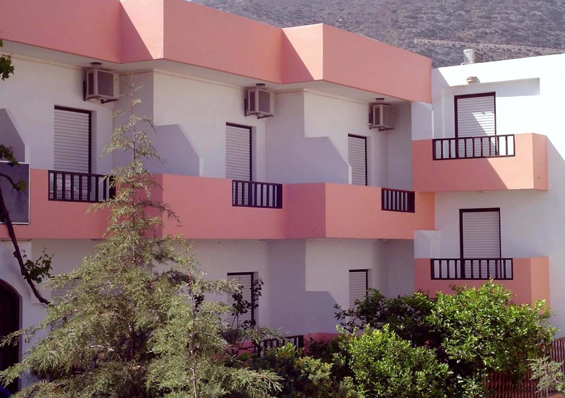 Facade/entrance in Hotel Thisvi