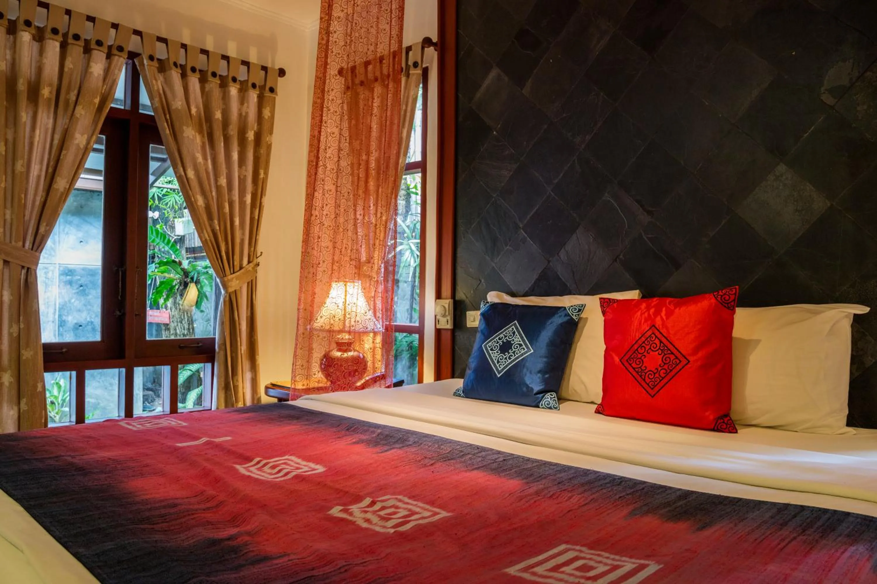 Bedroom, Bed in Bangtao Beach Chalet Resort