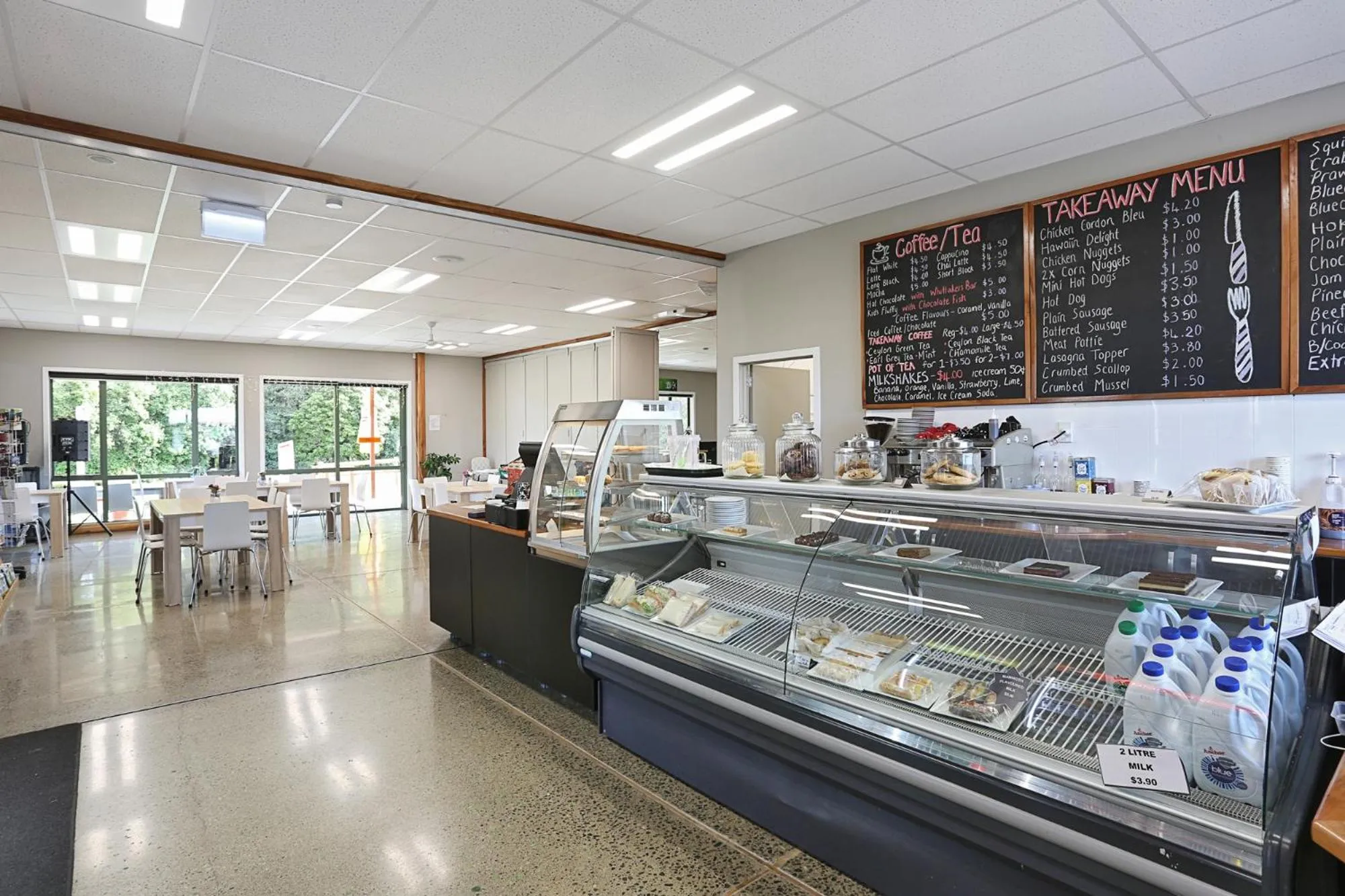 Meals in Tui Base Camp