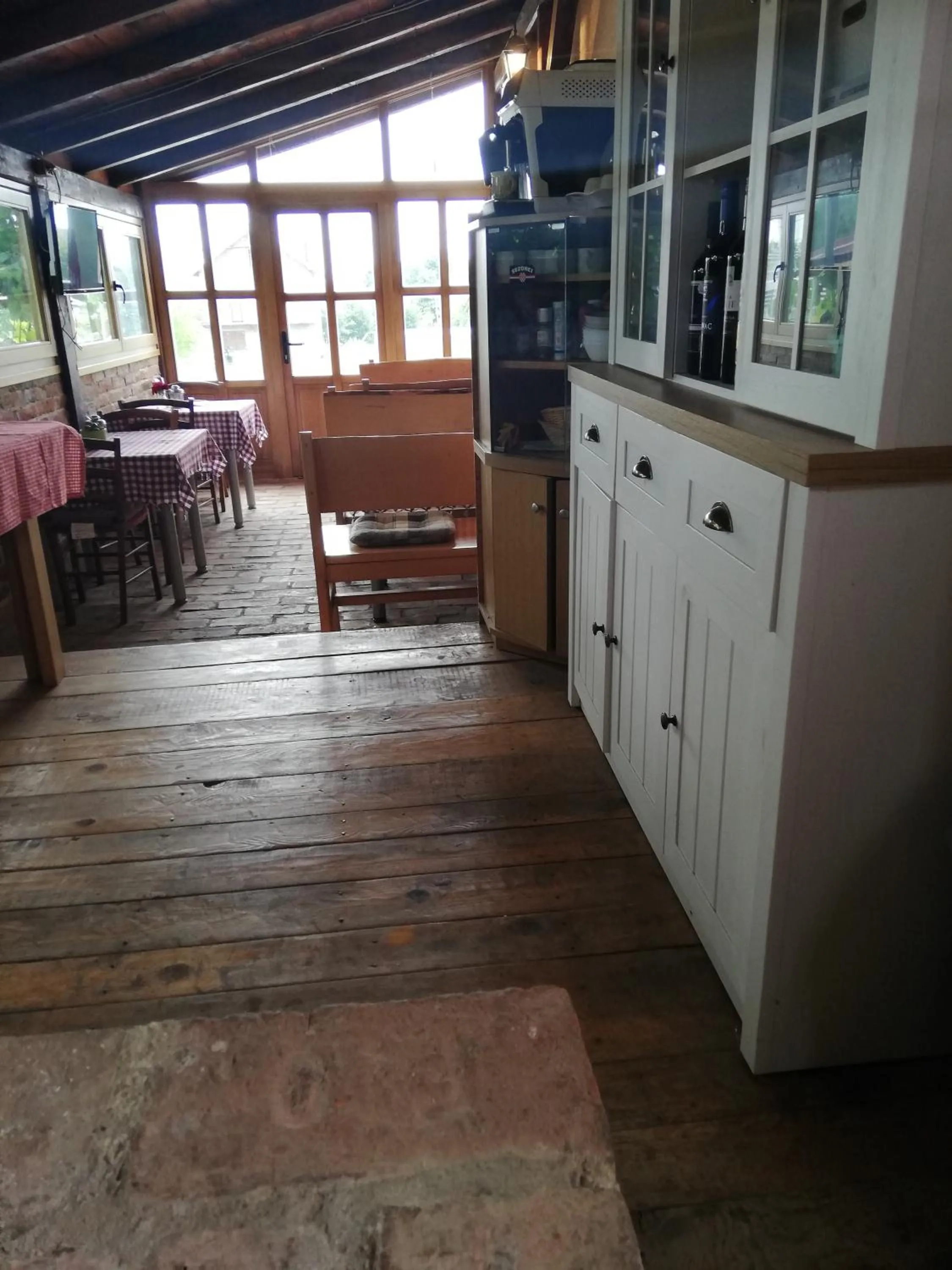 Restaurant/places to eat in Apartments Kristic