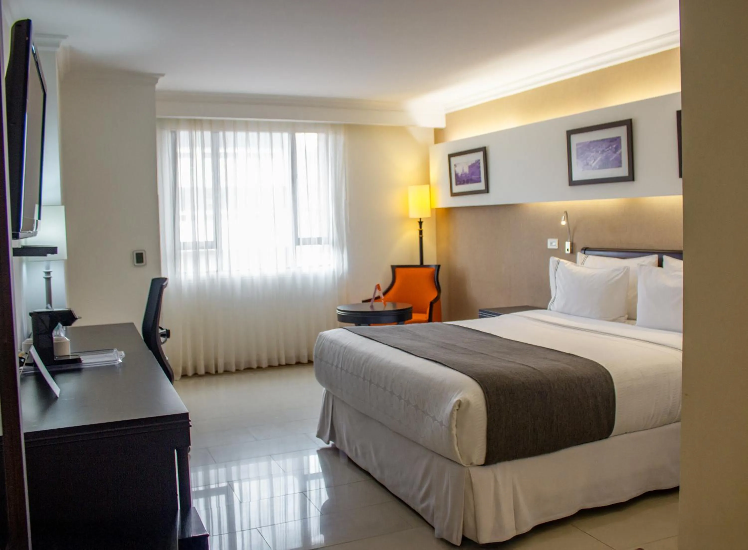 Bed in Sonesta Hotel Cali