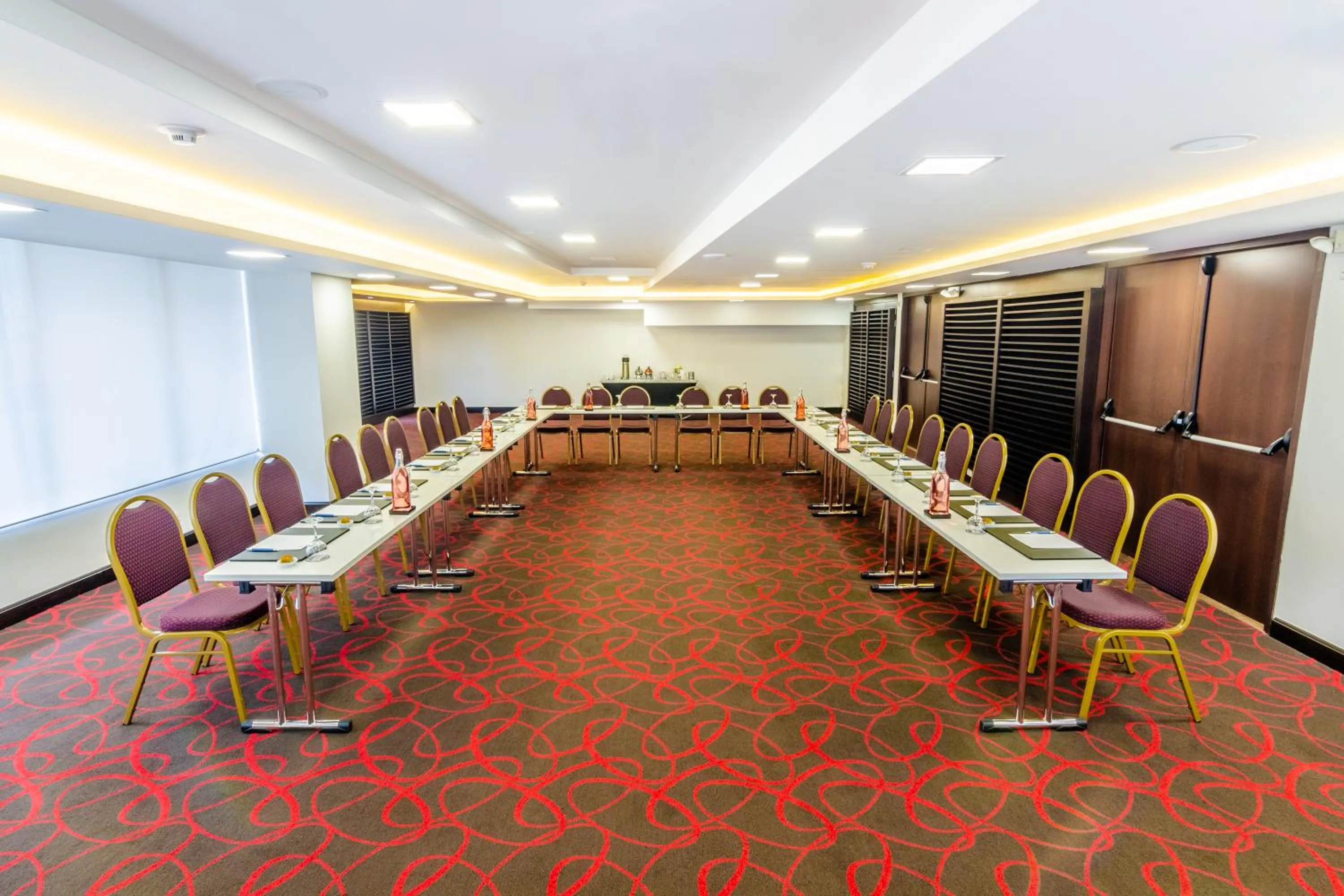 Lounge or bar in Sonesta Hotel Cali