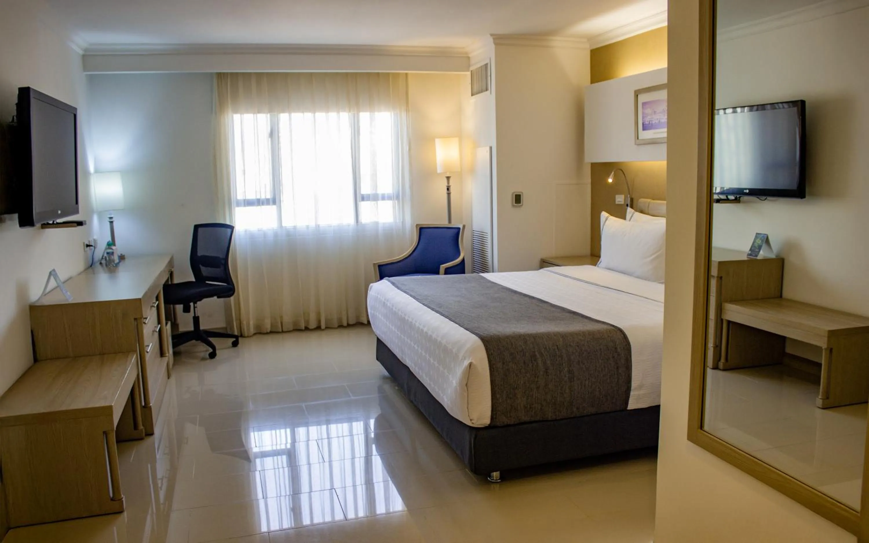 Bedroom, Bed in Sonesta Hotel Cali