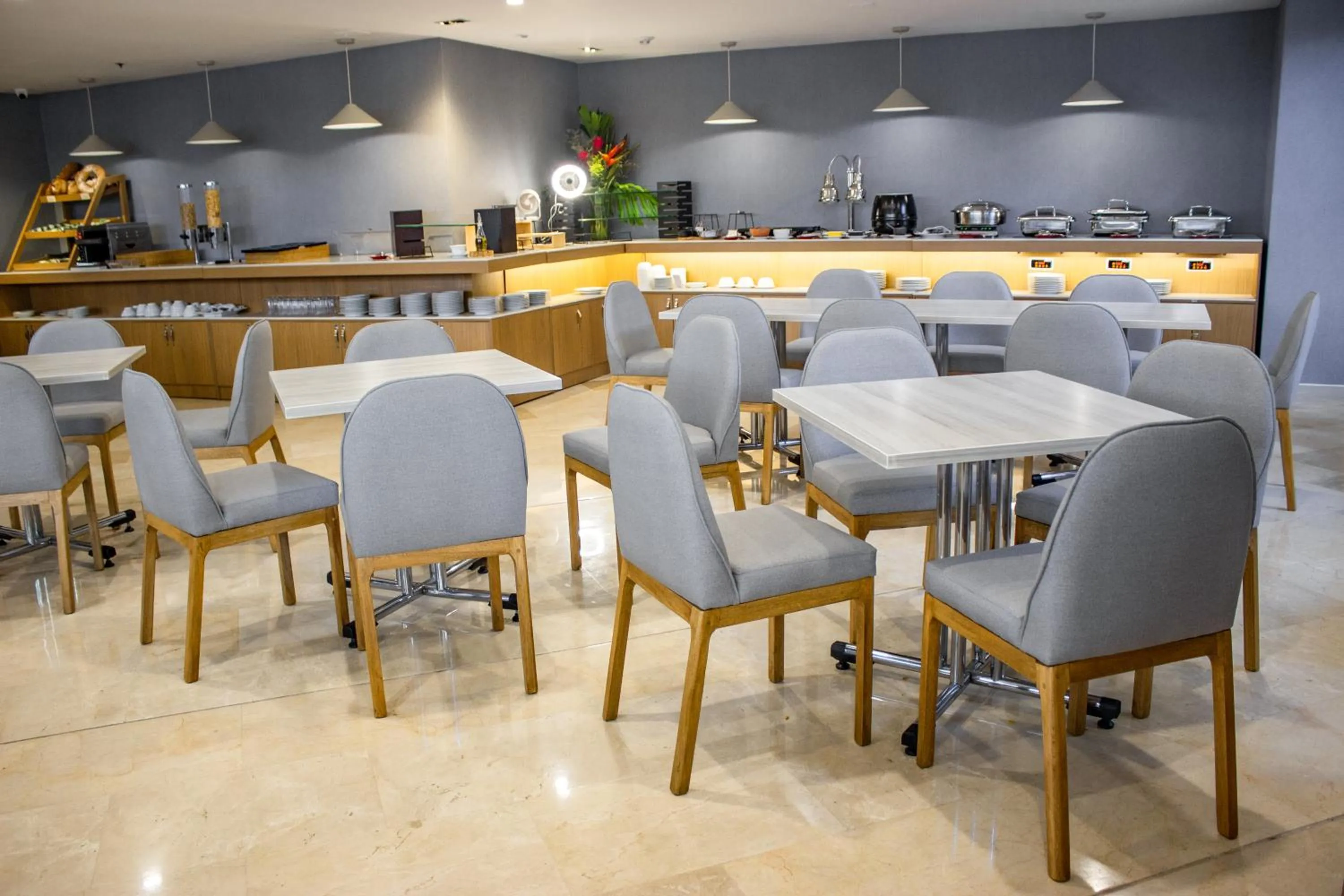 Restaurant/places to eat in Sonesta Hotel Cali