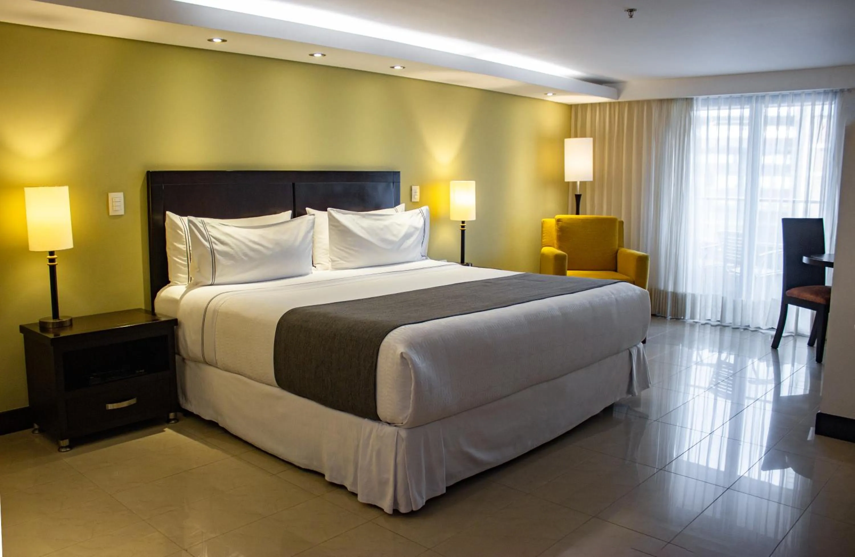 Bed in Sonesta Hotel Cali