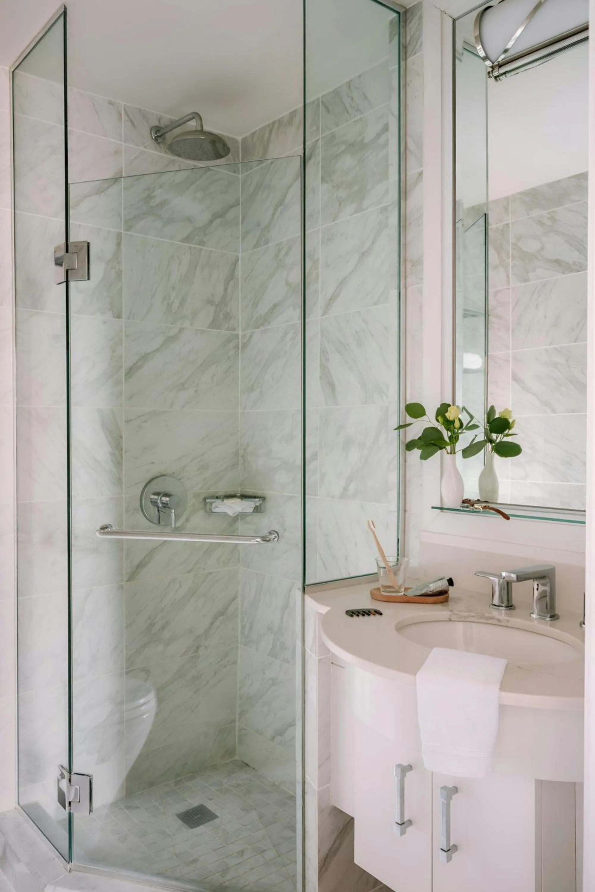 Bathroom in No. 284 Back Bay Hotel, Sonder by Marriott Bonvoy