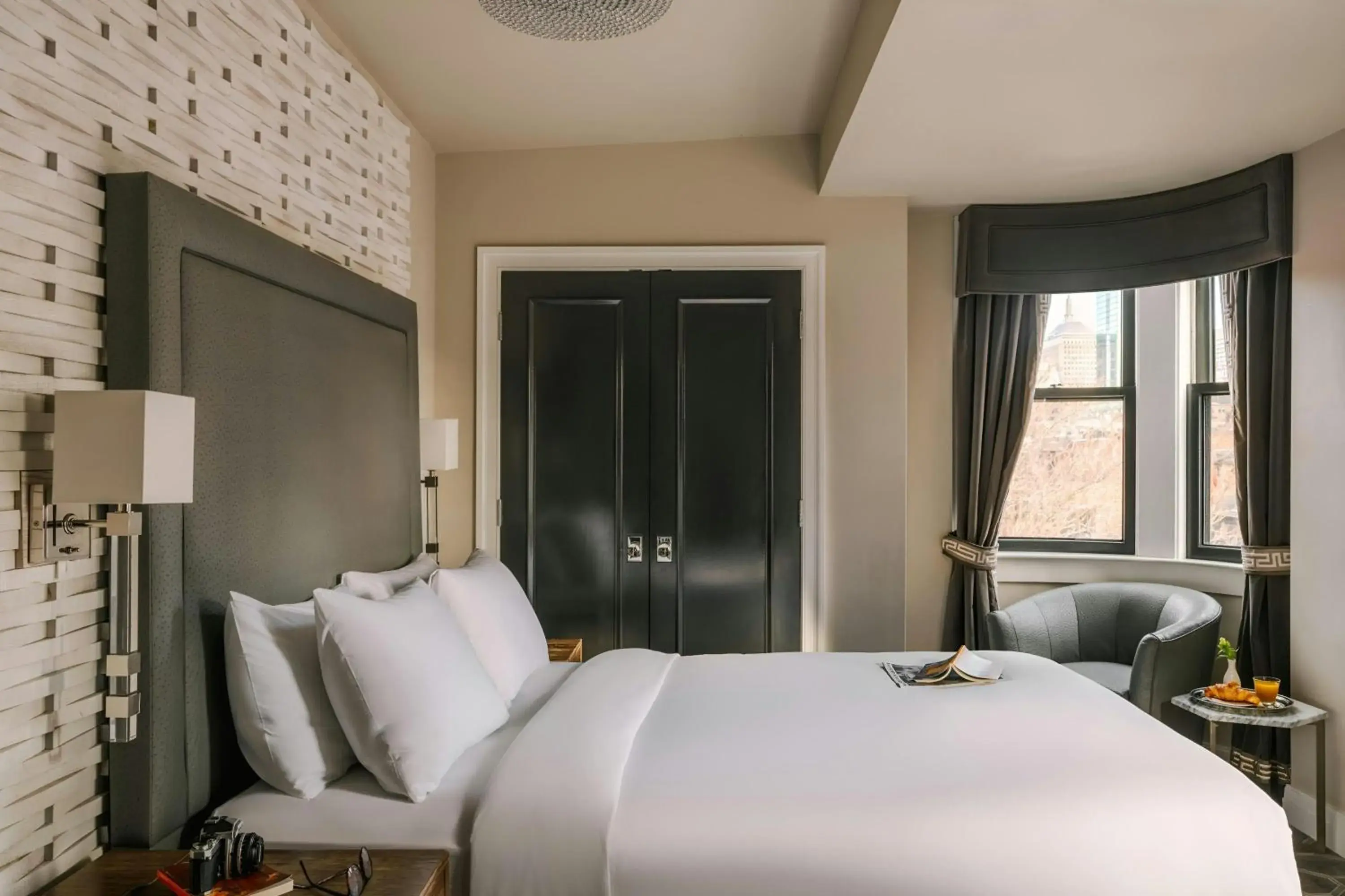 Superior Queen Room in No. 284 Back Bay Hotel, Sonder by Marriott Bonvoy Superior Queen Room in No. 284 Back Bay Hotel, Sonder by Marriott Bonvoy