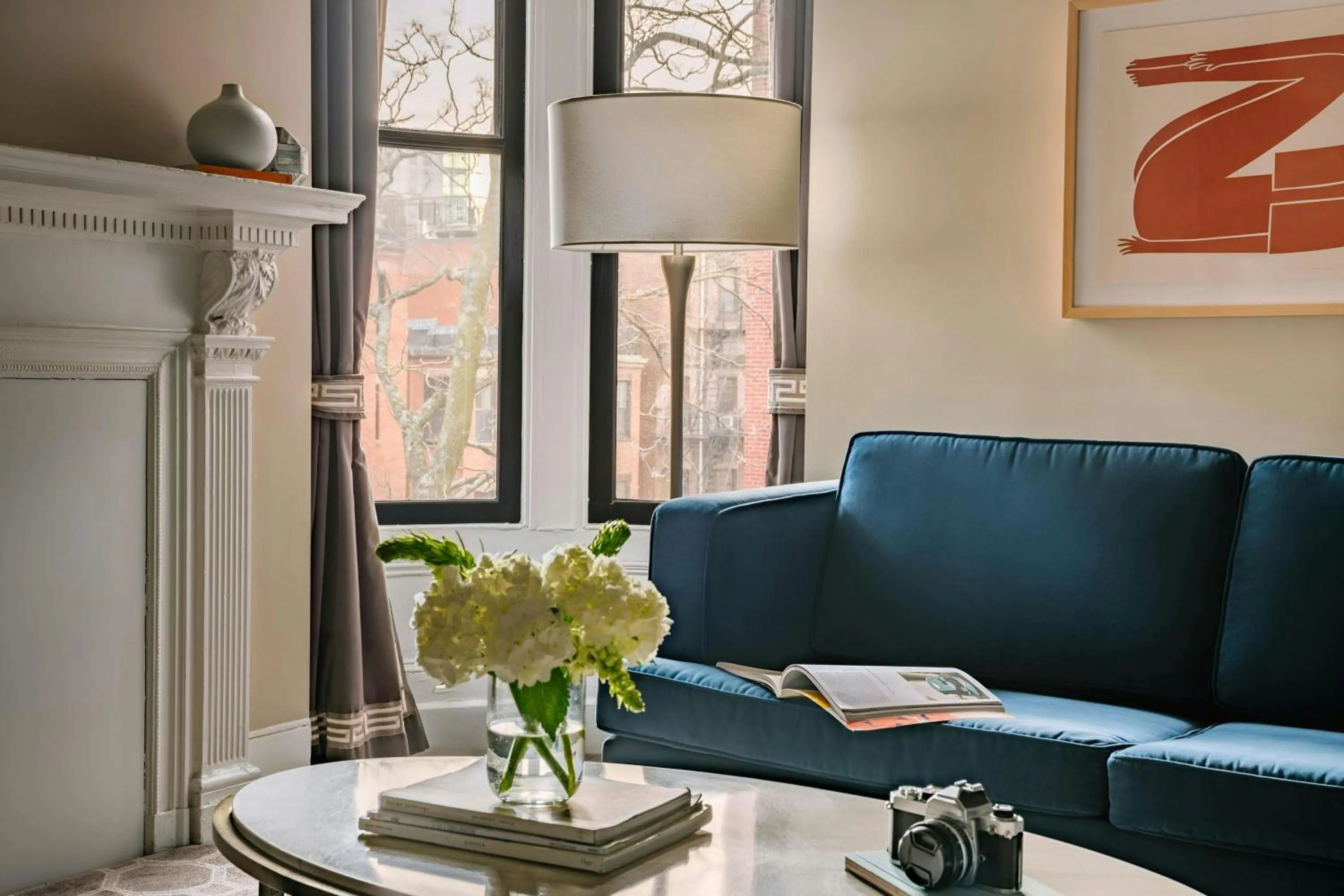 Living room in No. 284 Back Bay Hotel, Sonder by Marriott Bonvoy