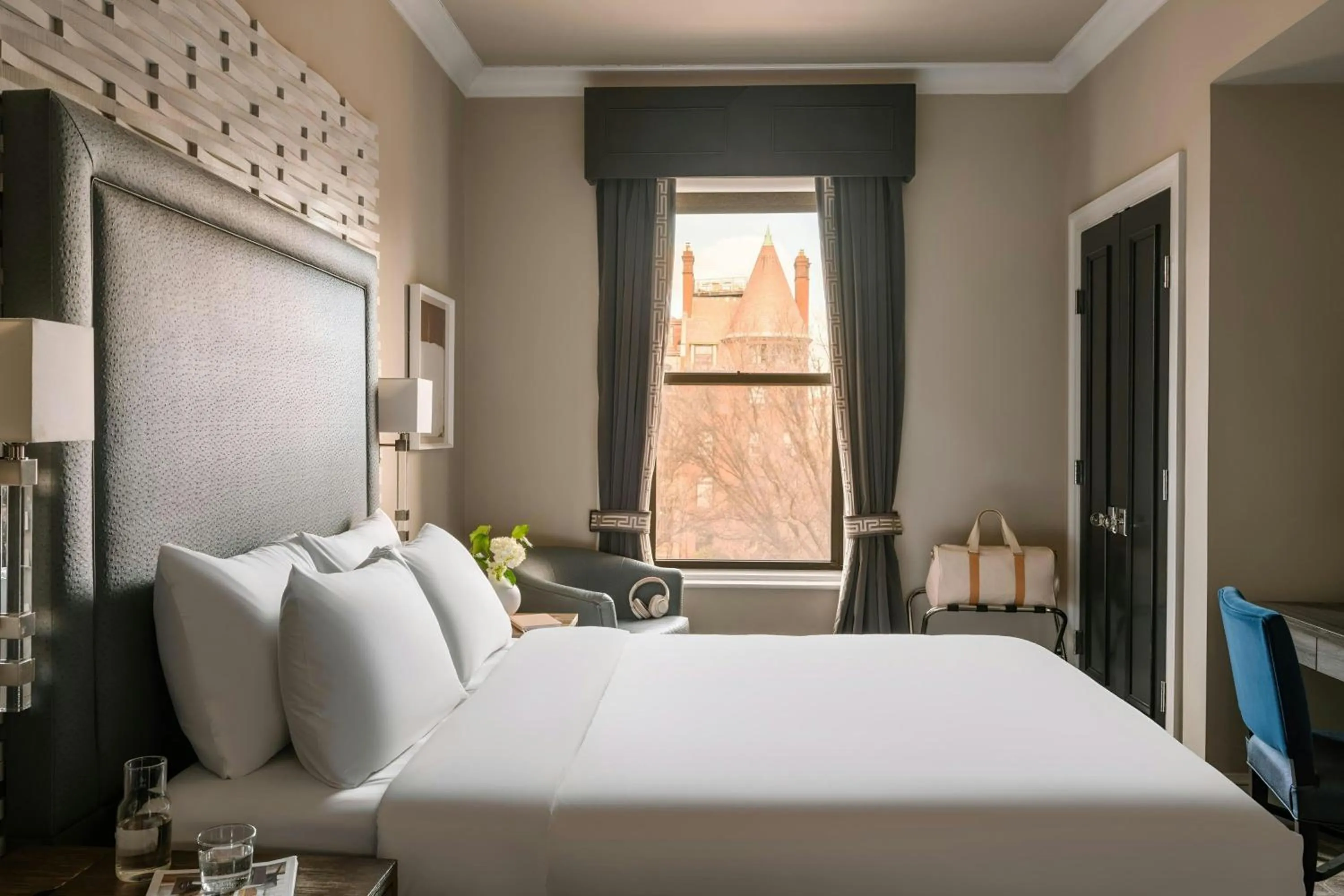 Bedroom, Bed in No. 284 Back Bay Hotel, Sonder by Marriott Bonvoy