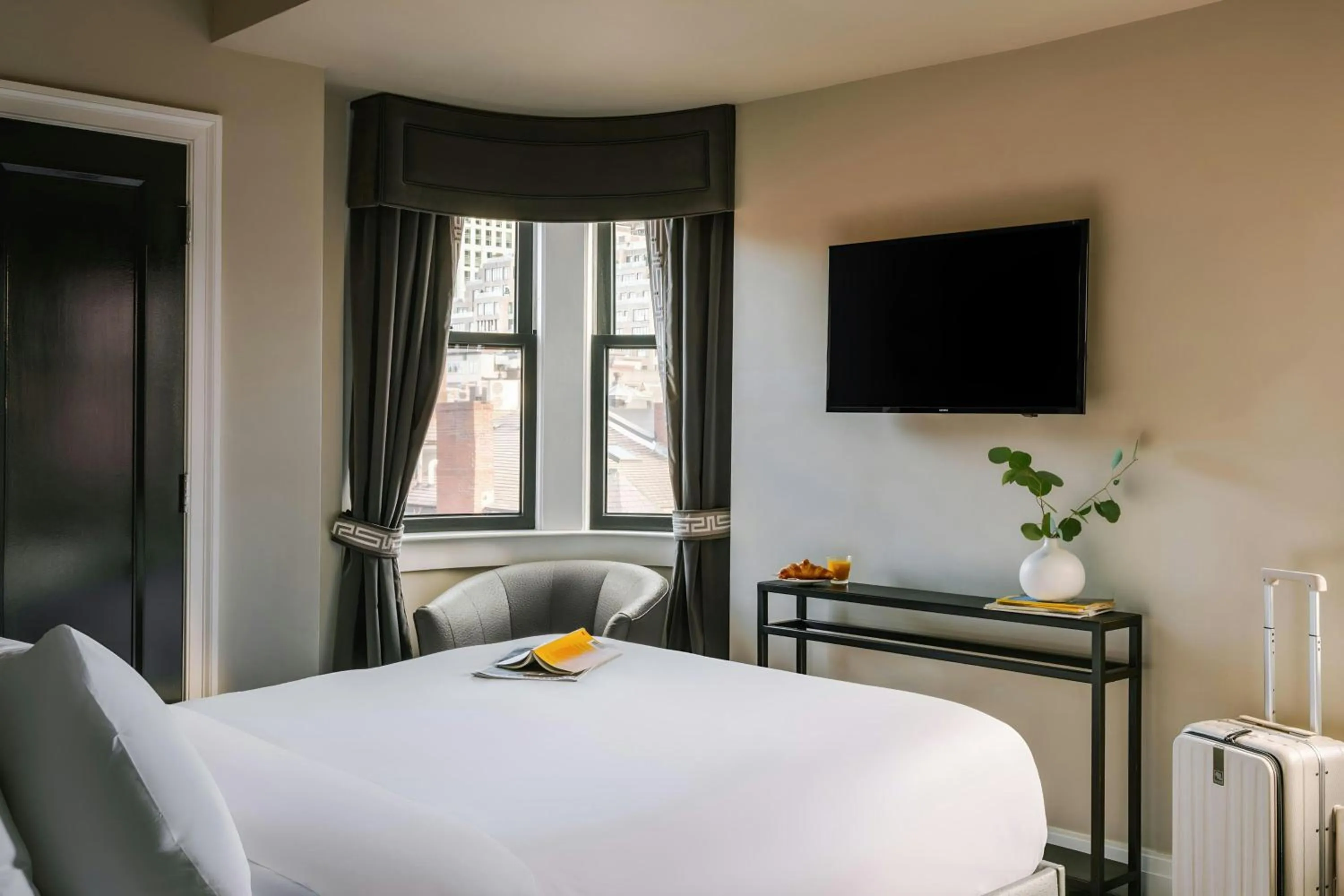 Bedroom, Bed in No. 284 Back Bay Hotel, Sonder by Marriott Bonvoy