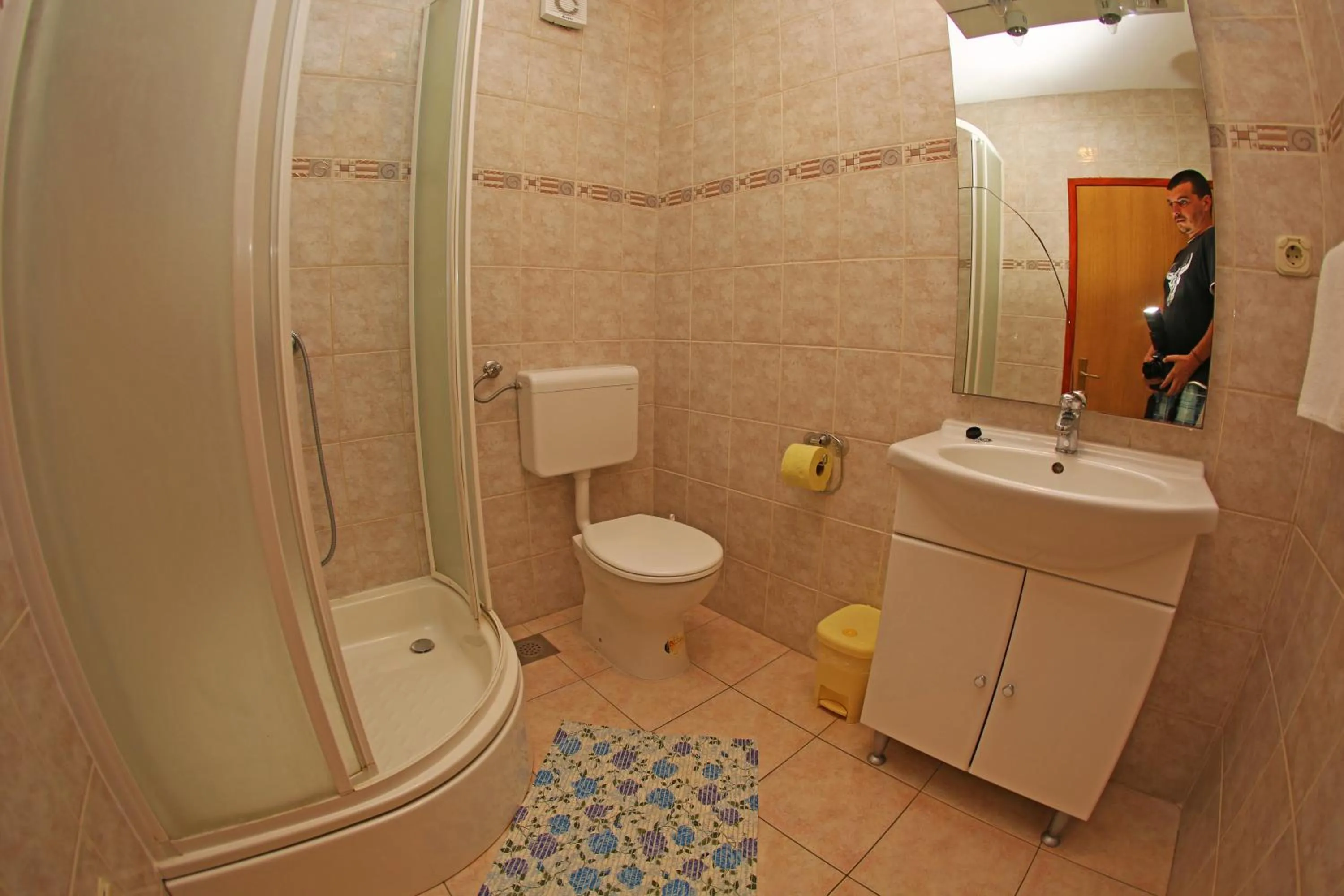 Bathroom in Apartments and Rooms Zvjezdana