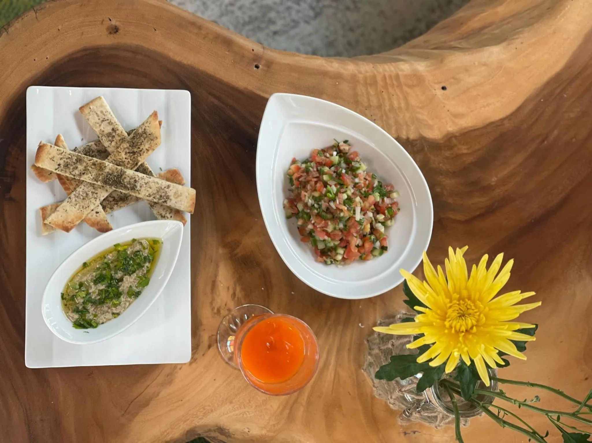 Food and drinks in Now Hotel Cali