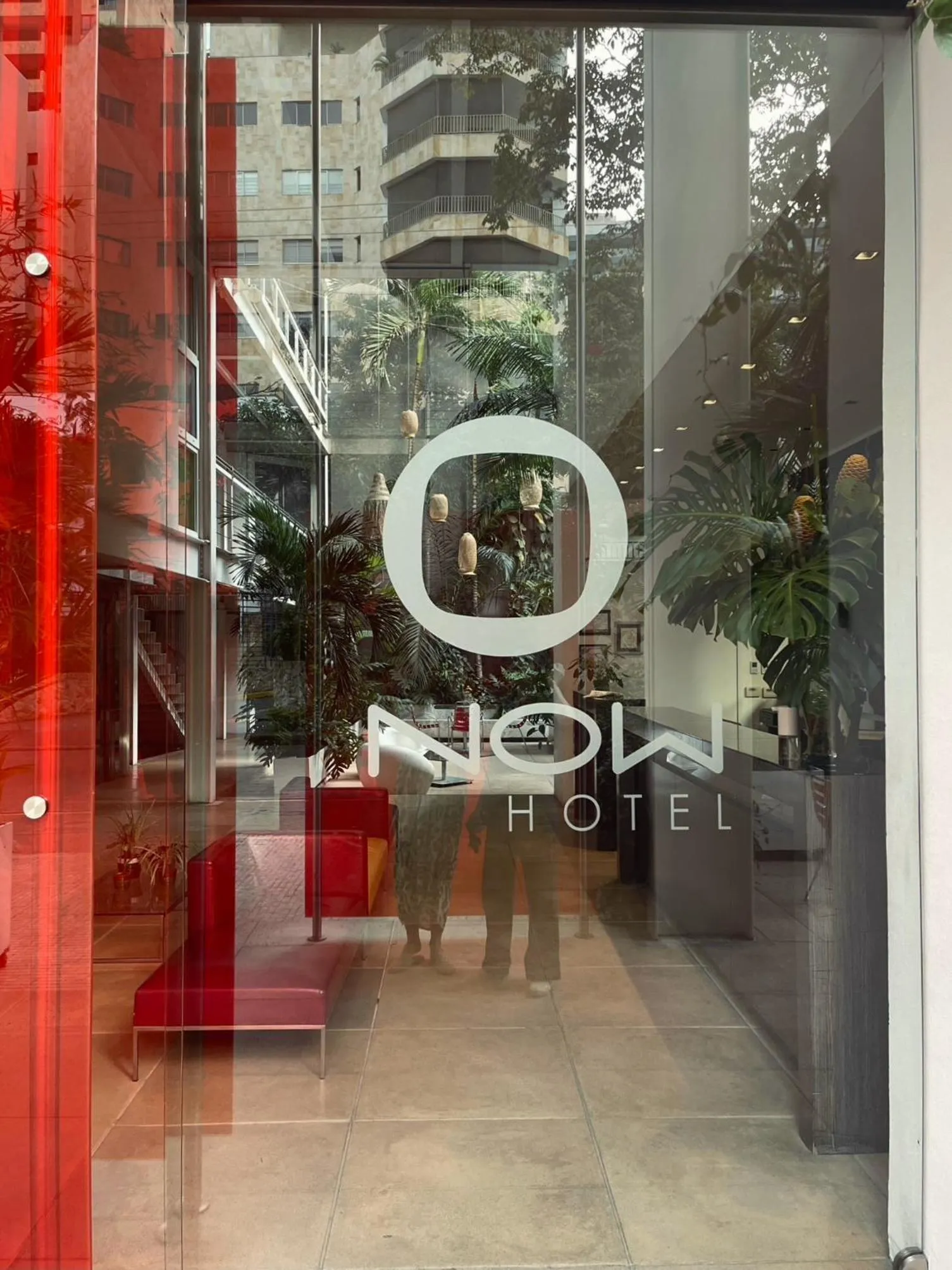 Logo/Certificate/Sign in Now Hotel Cali