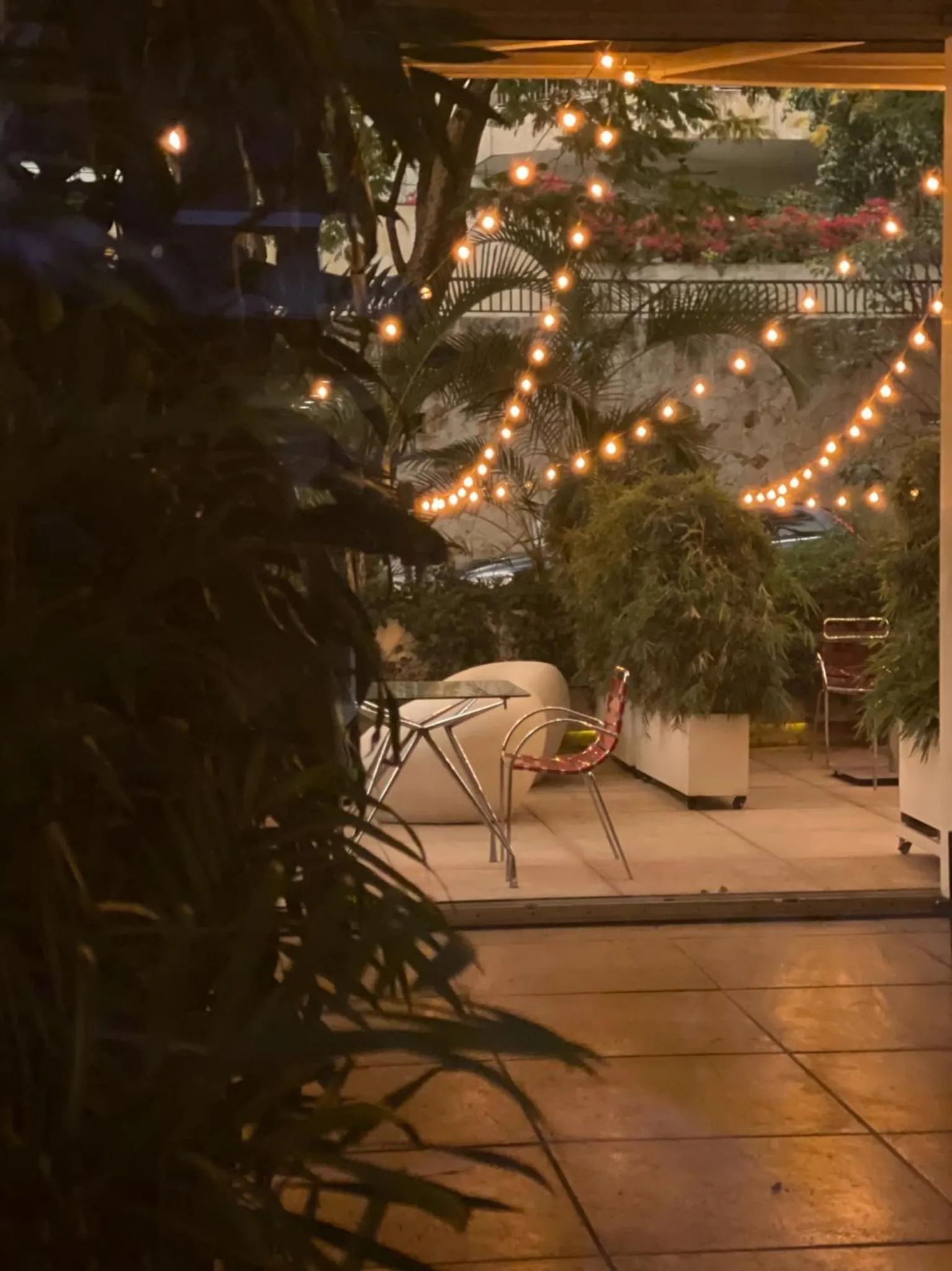 Night in Now Hotel Cali