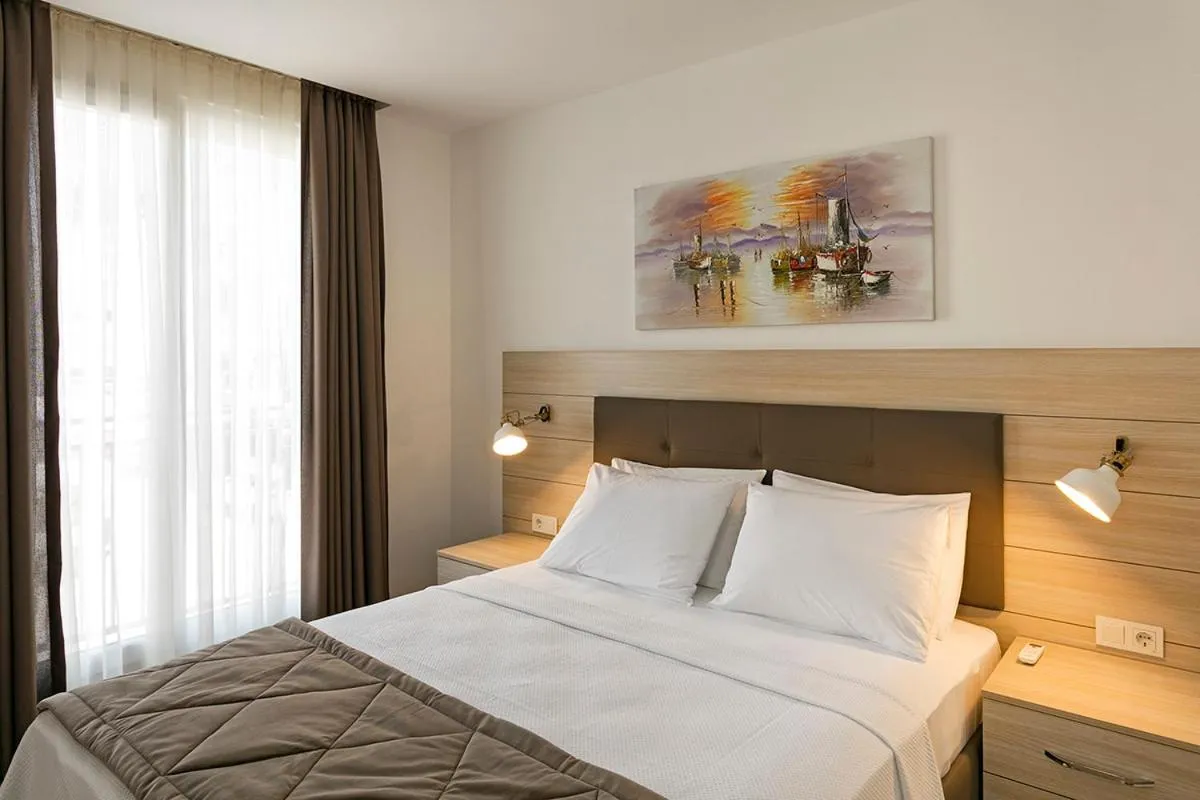 Bed in The Room Hotel & Apartments