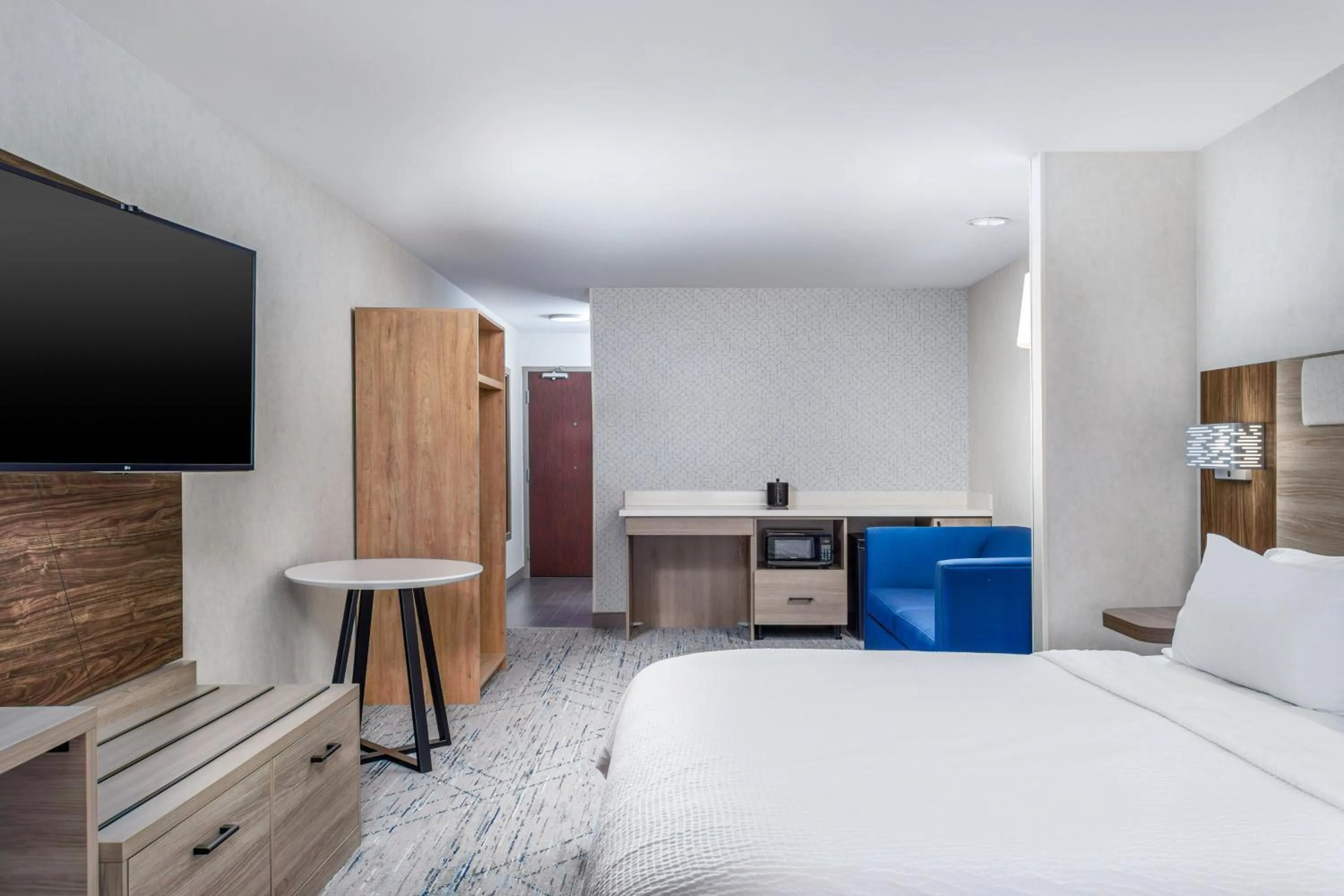 Photo of the whole room, Bed in Holiday Inn Express Hotel Twin Falls by IHG