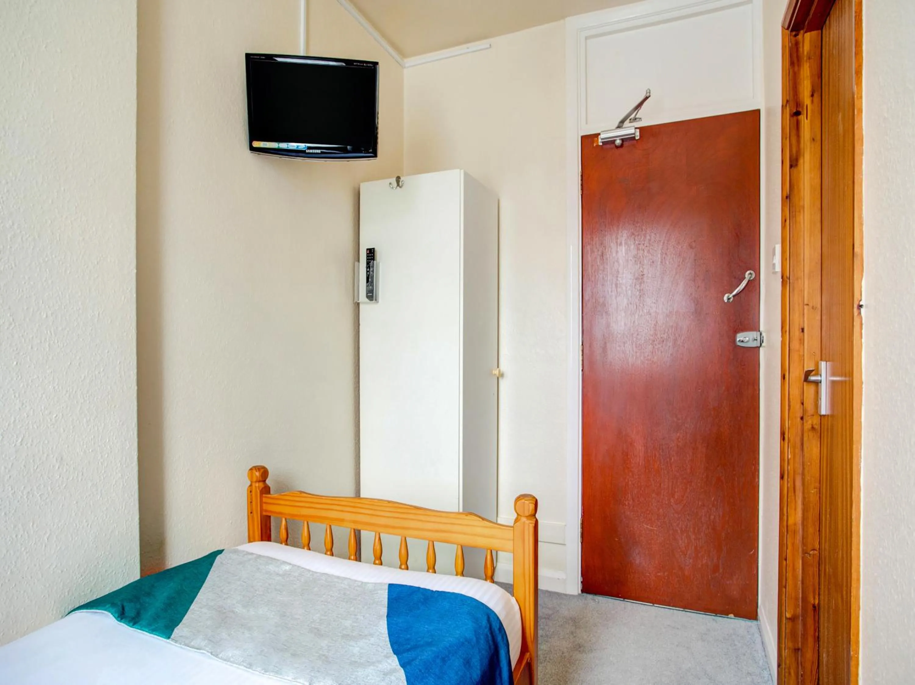 Economy Single Room in OYO Godolphin Arms Hotel