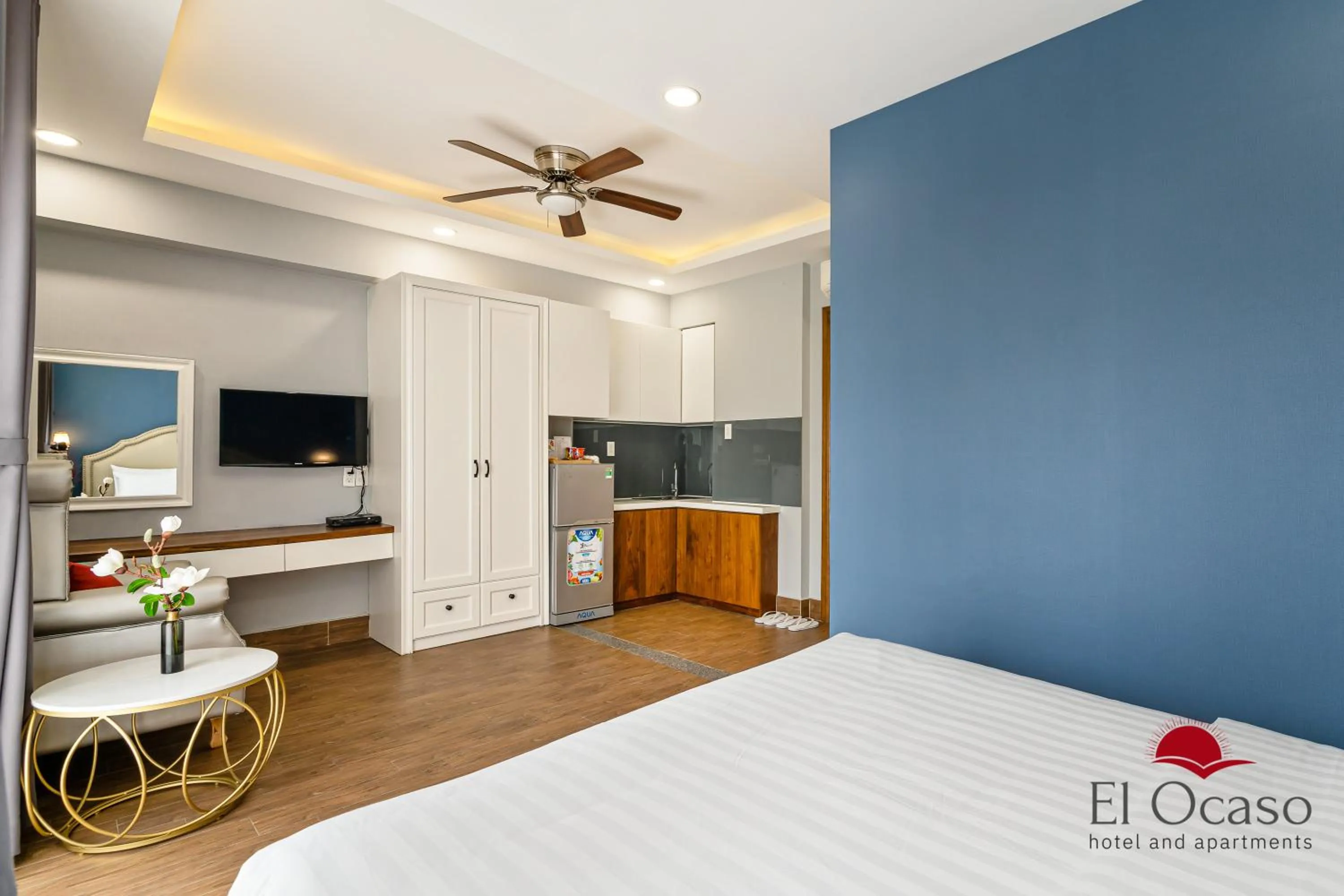 TV and multimedia, Bed in El Ocaso Hotel and Apartments