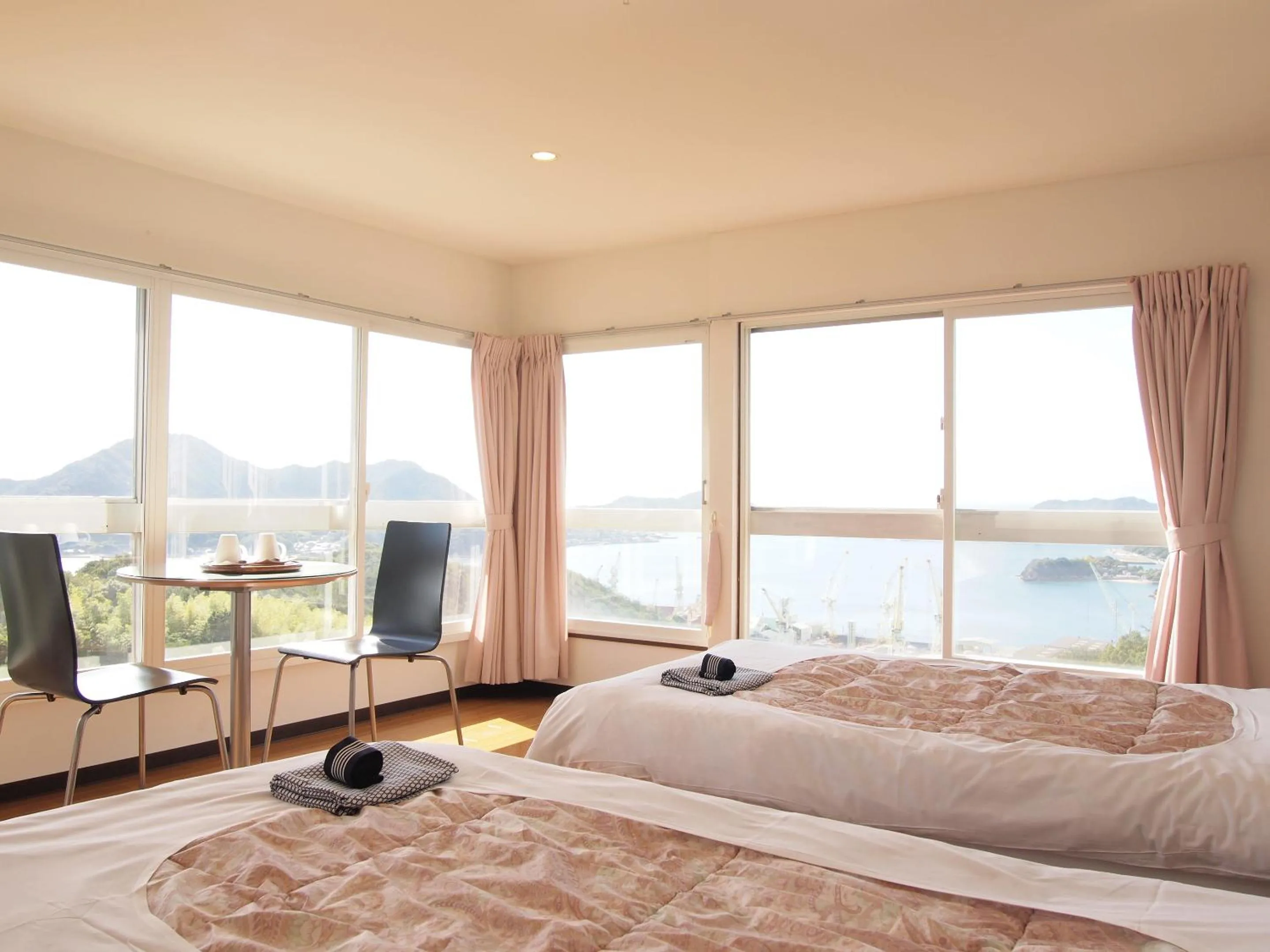 Photo of the whole room, Bed in Hotel Innoshima