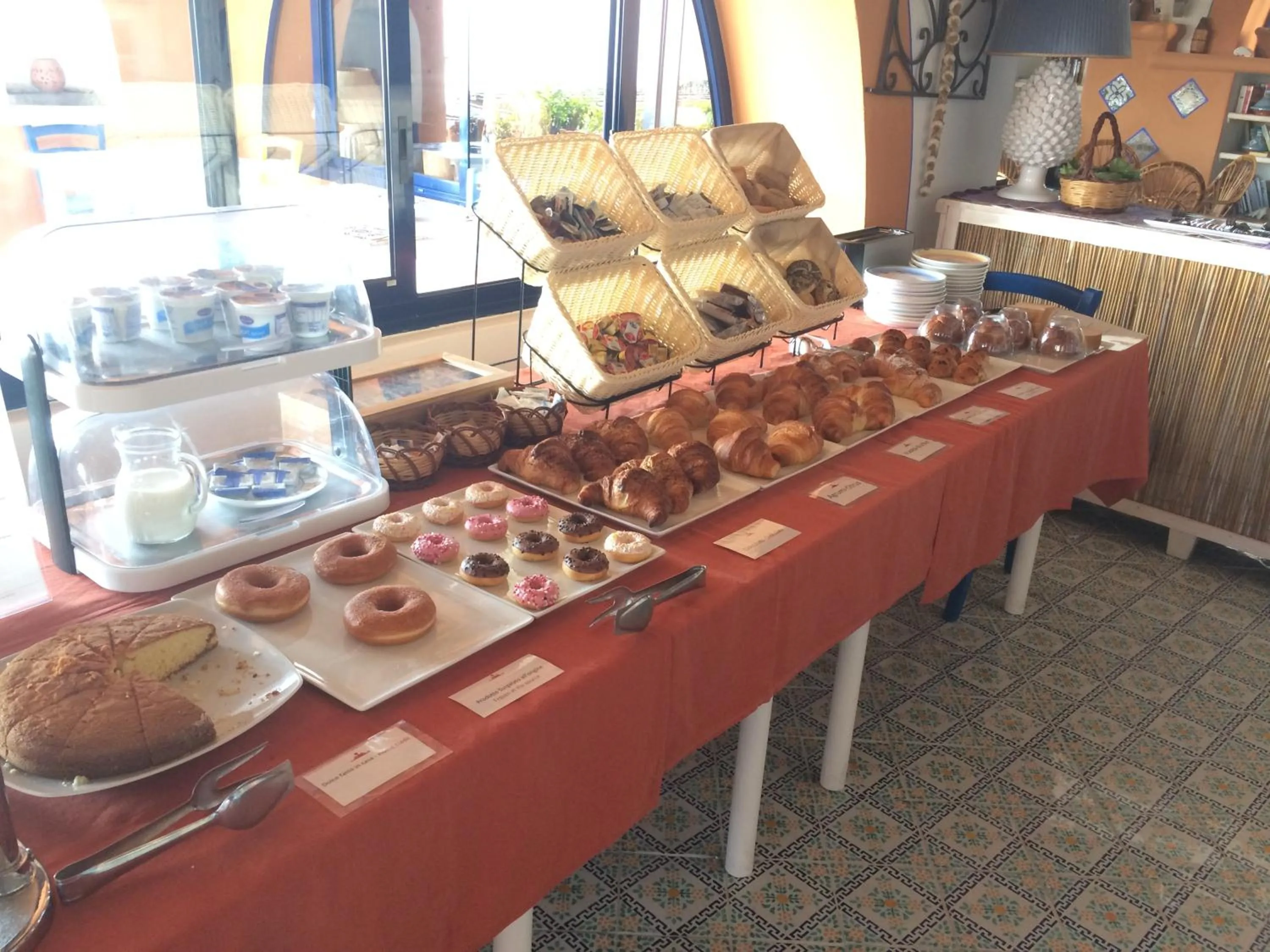 Buffet breakfast in Hotel Mamma Santina
